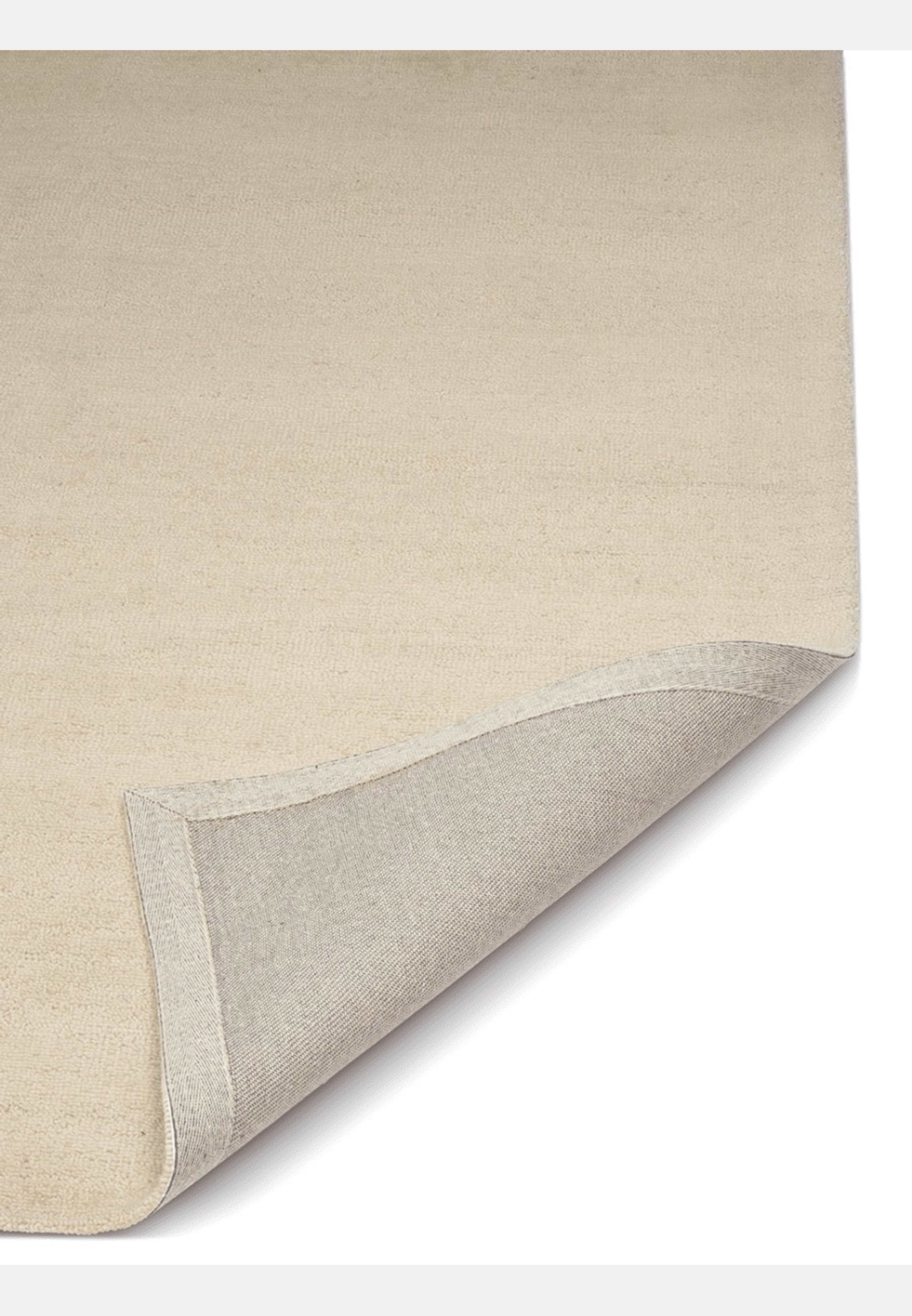 Matta Boucle 250x350 cm, från Classic Collection, i färgen beige. Klicka för att öppna bilden i stort format