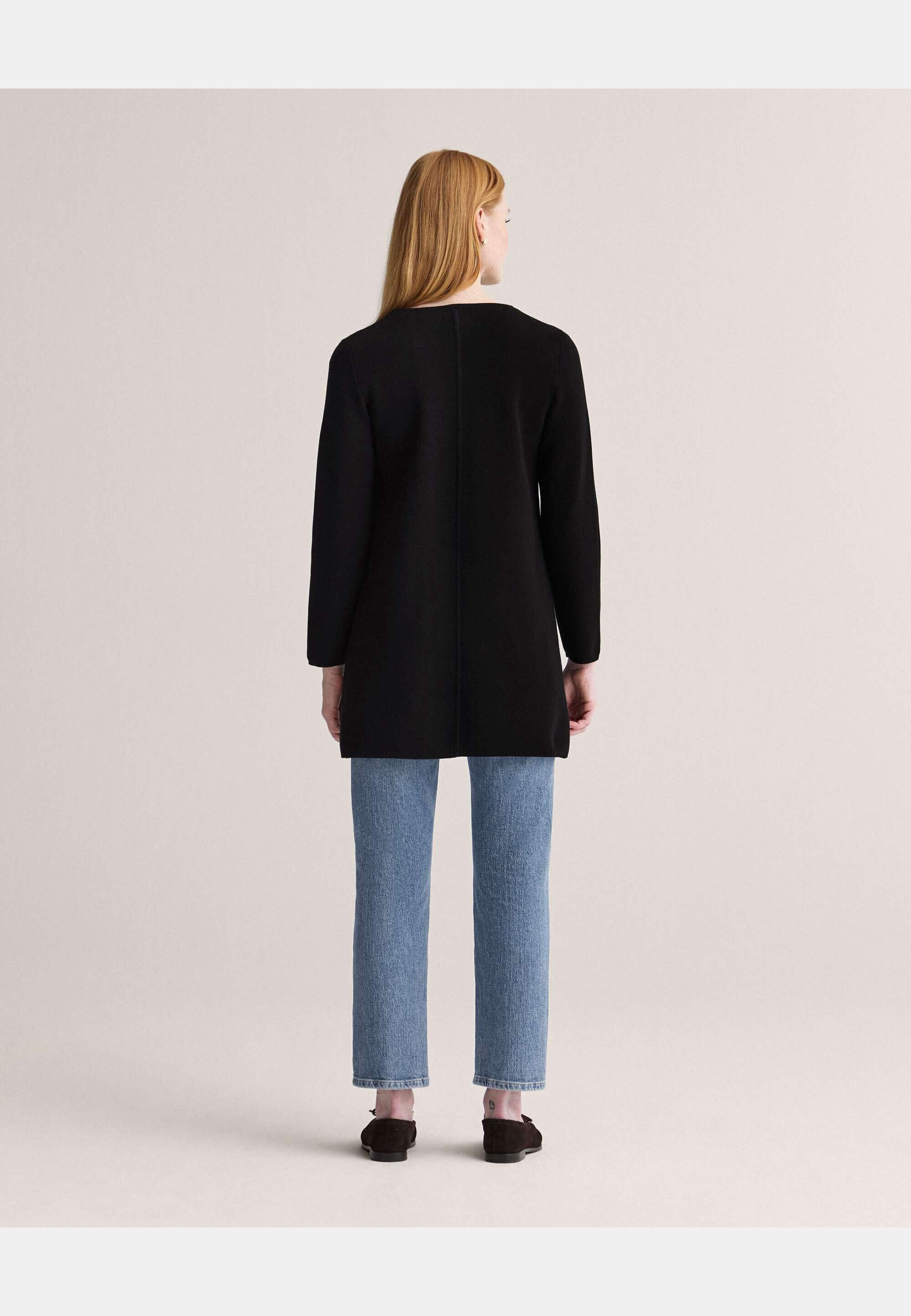 Helene Milano Cardigan, från Newhouse, i färgen svart. Klicka för att öppna bilden i stort format