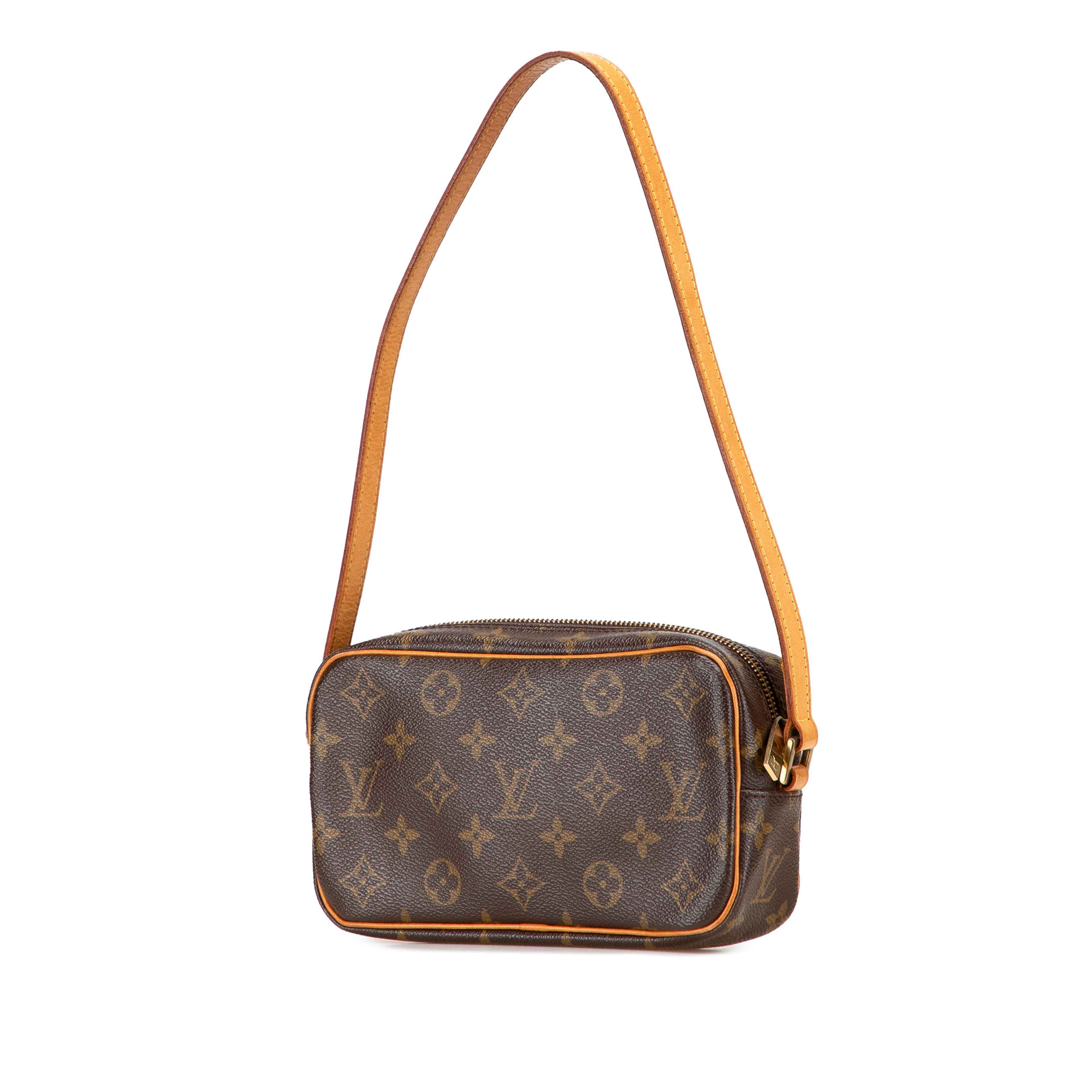 Louis Vuitton Monogram Pochette Cite, från Luxclusif, i färgen brown. Klicka för att öppna bilden i stort format
