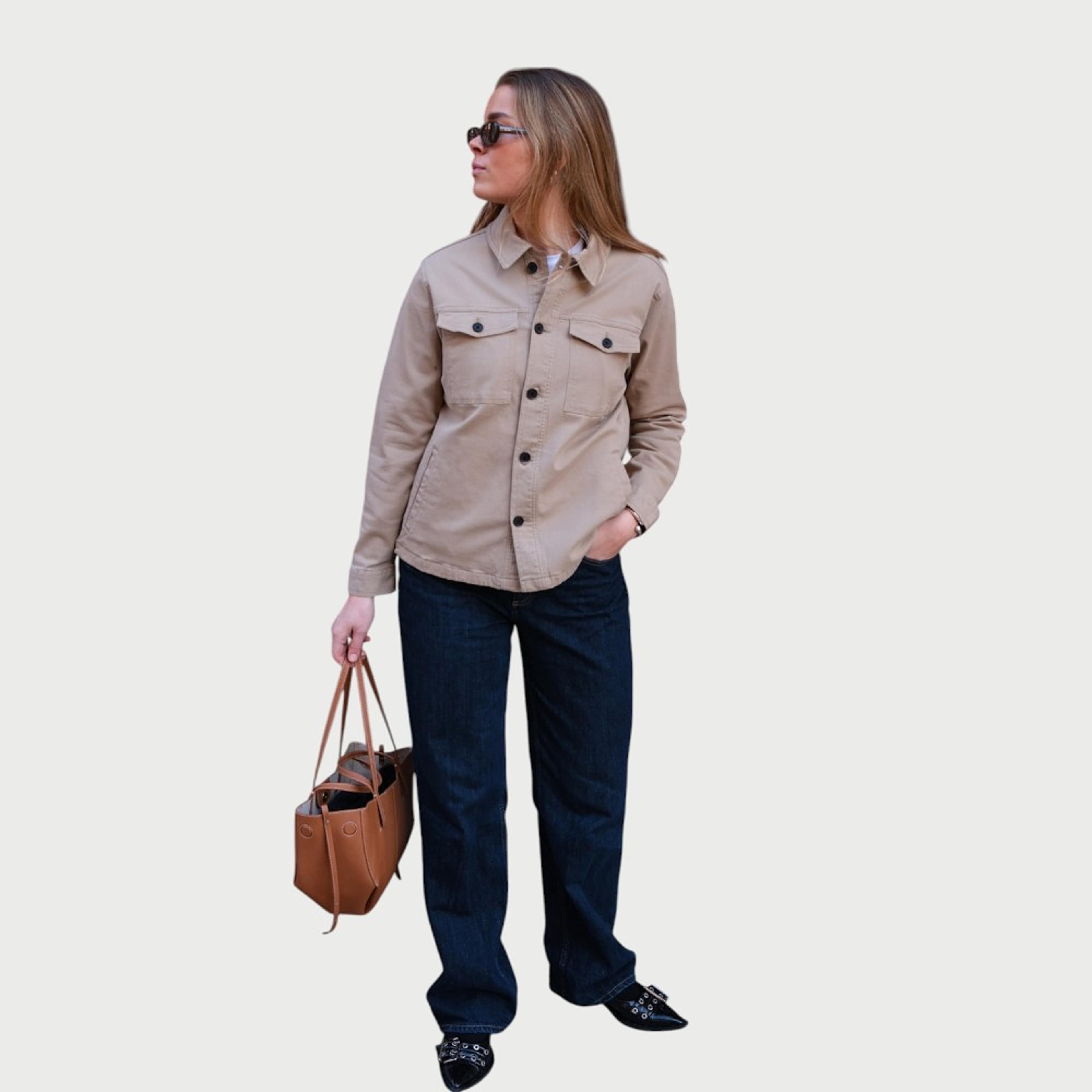 Twill Overshirt, från TeeShoppen, i färgen beige. Klicka för att öppna bilden i stort format