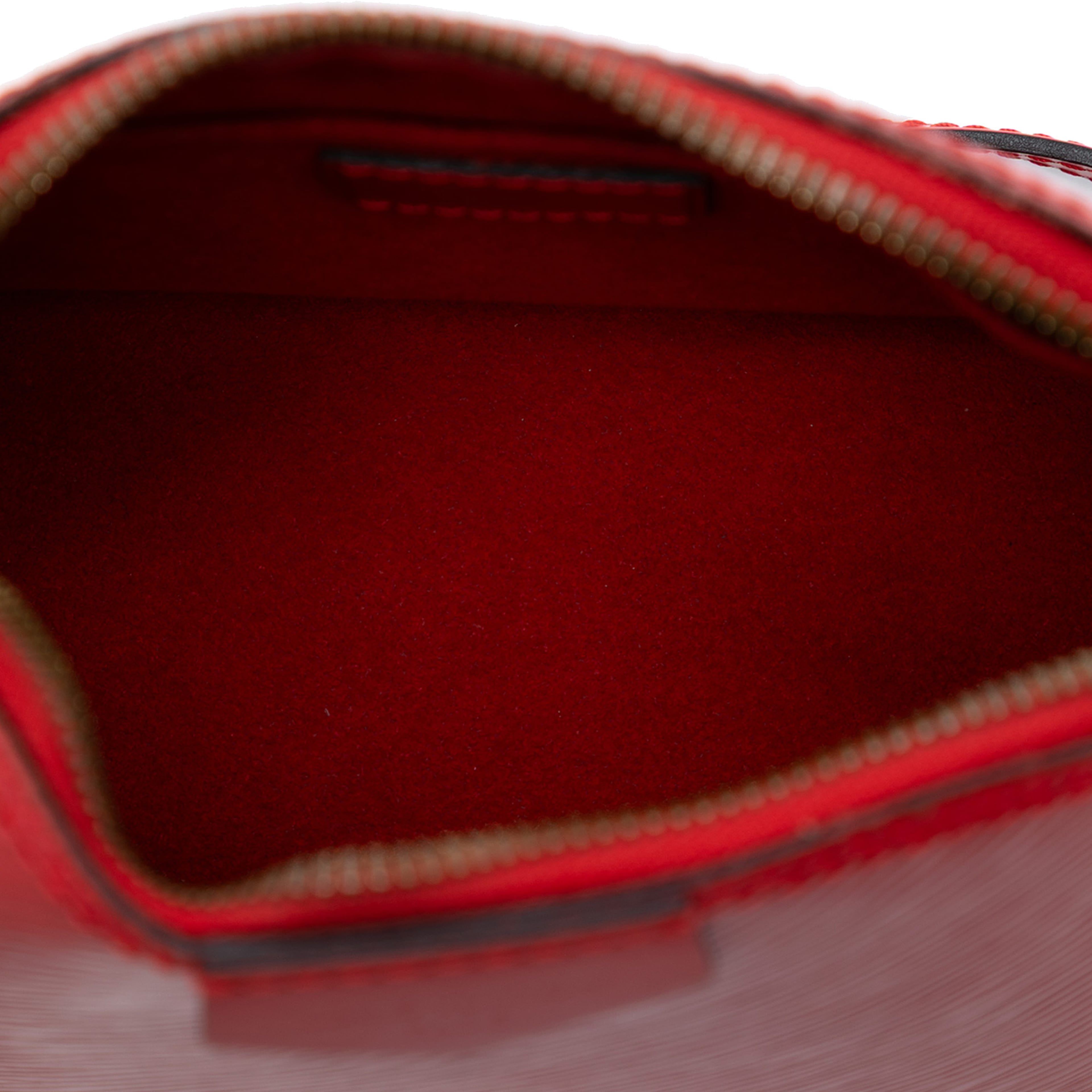 Louis Vuitton Epi Mini Alma, från Luxclusif, i färgen red. Klicka för att öppna bilden i stort format