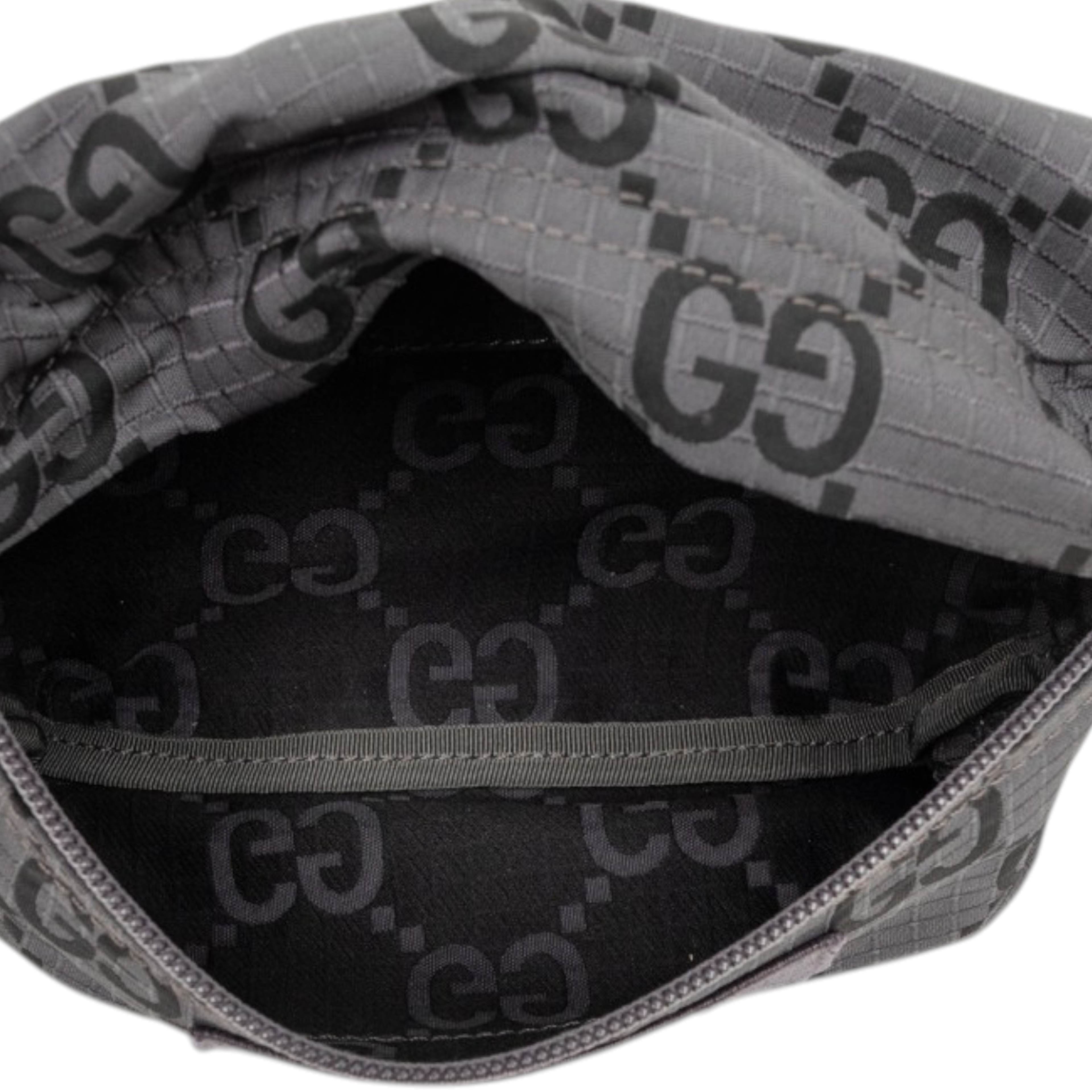 Gucci Gg Nylon Ripstop Belt Bag, från Luxclusif, i färgen gray. Klicka för att öppna bilden i stort format