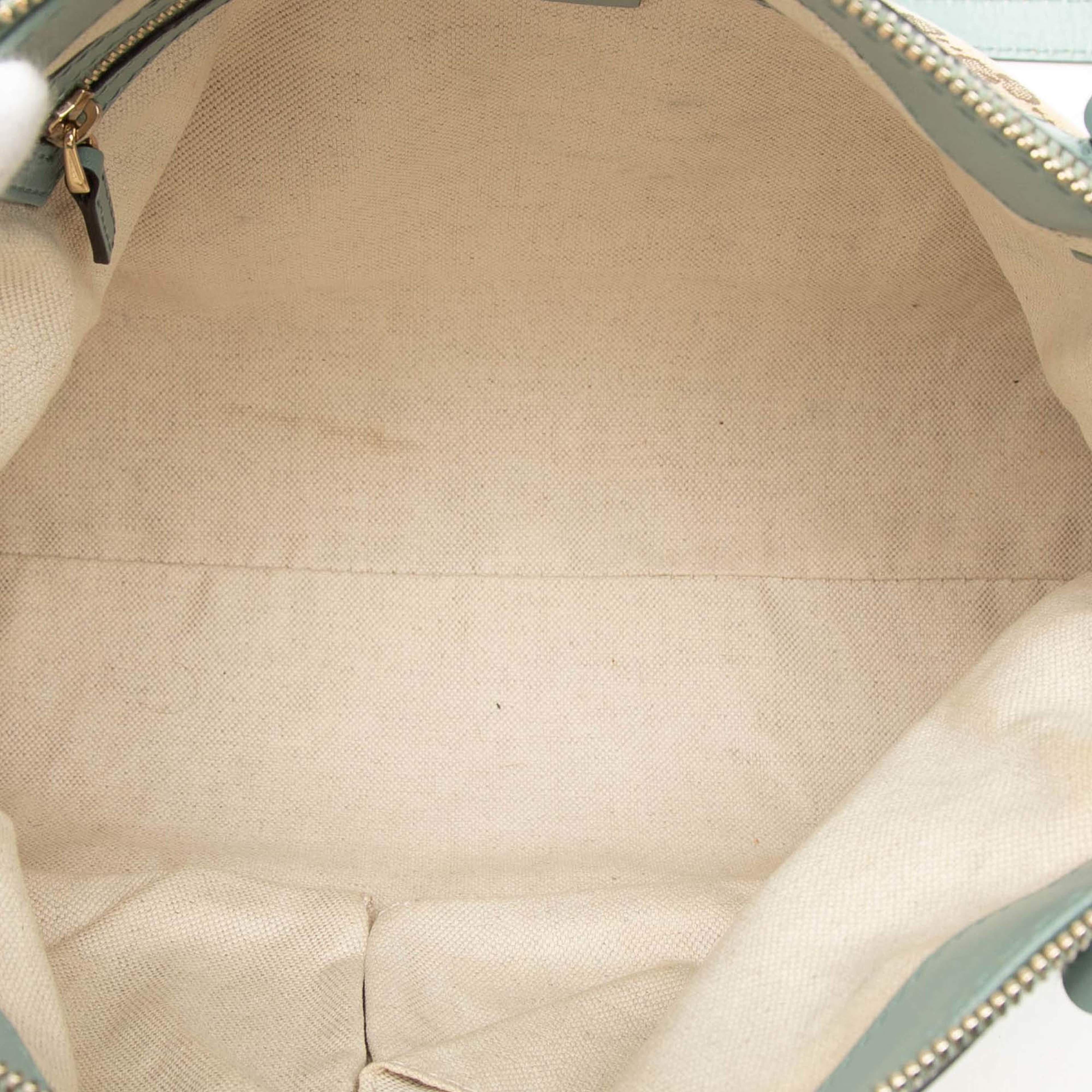 Gucci Gg Canvas Mayfair Satchel, från Luxclusif, i färgen beige. Klicka för att öppna bilden i stort format