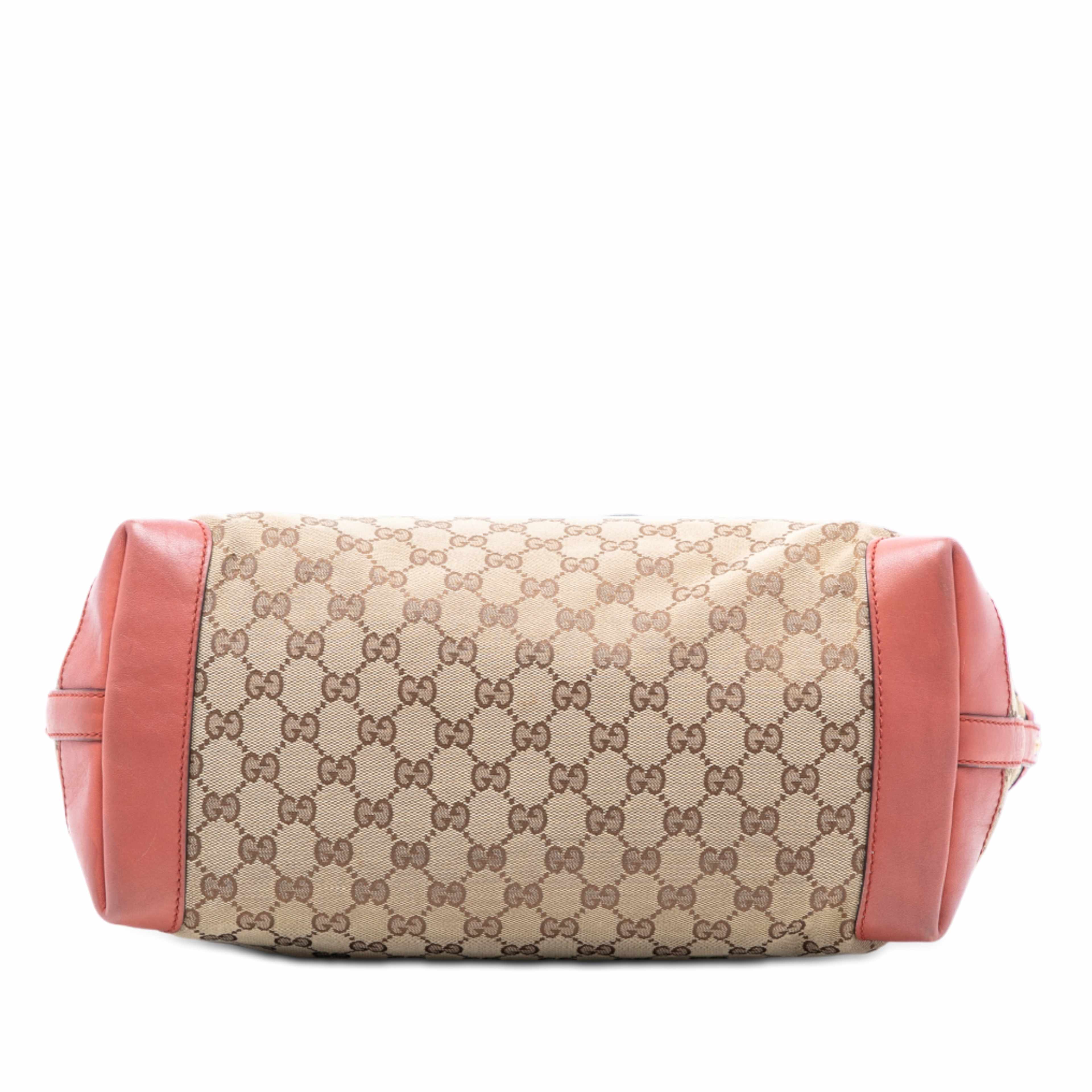 Gucci Medium Gg Canvas Craft Tote, från Luxclusif, i färgen röd. Klicka för att öppna bilden i stort format
