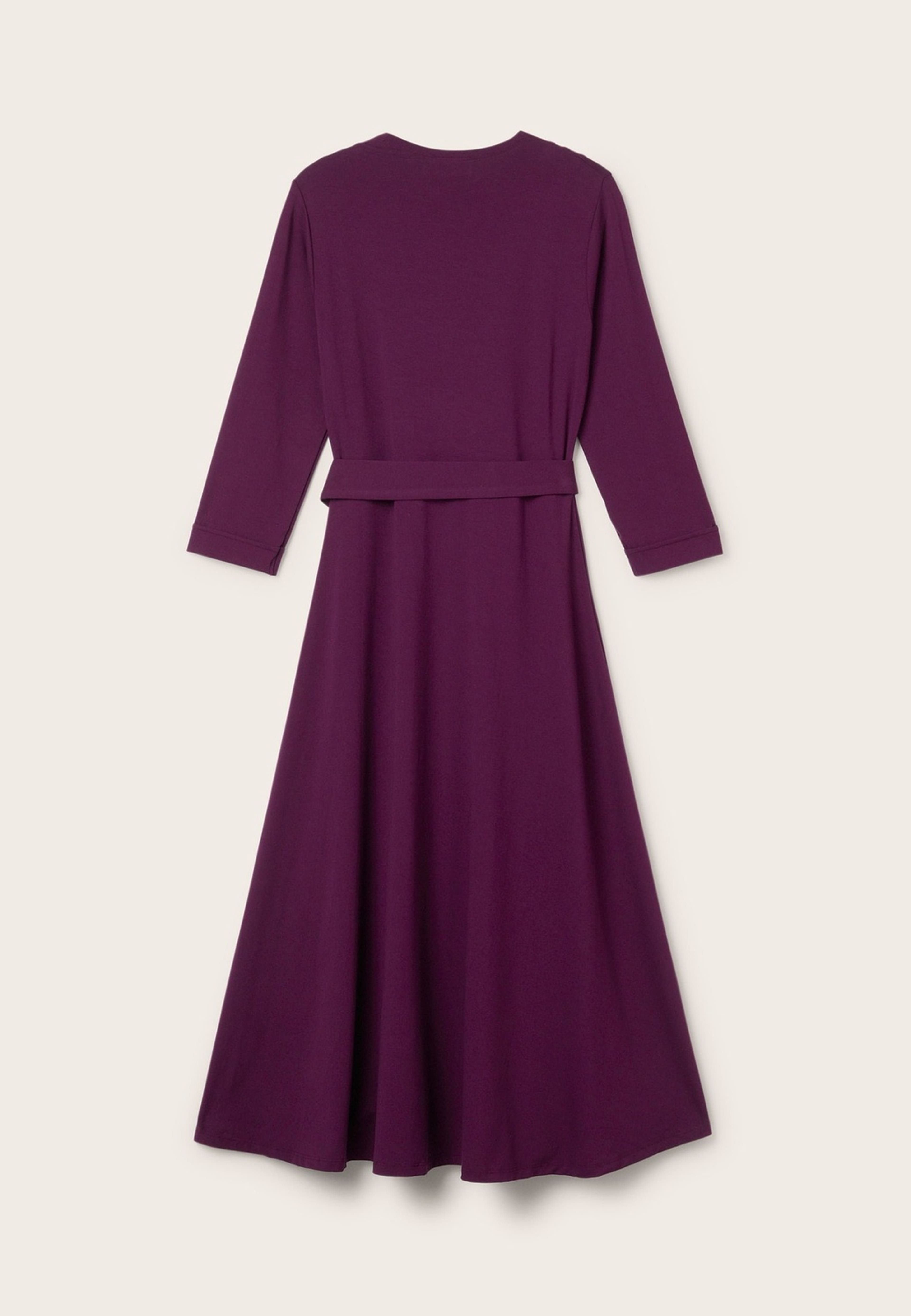 Tamara Dress, från Jumperfabriken, i färgen burgundy. Klicka för att öppna bilden i stort format