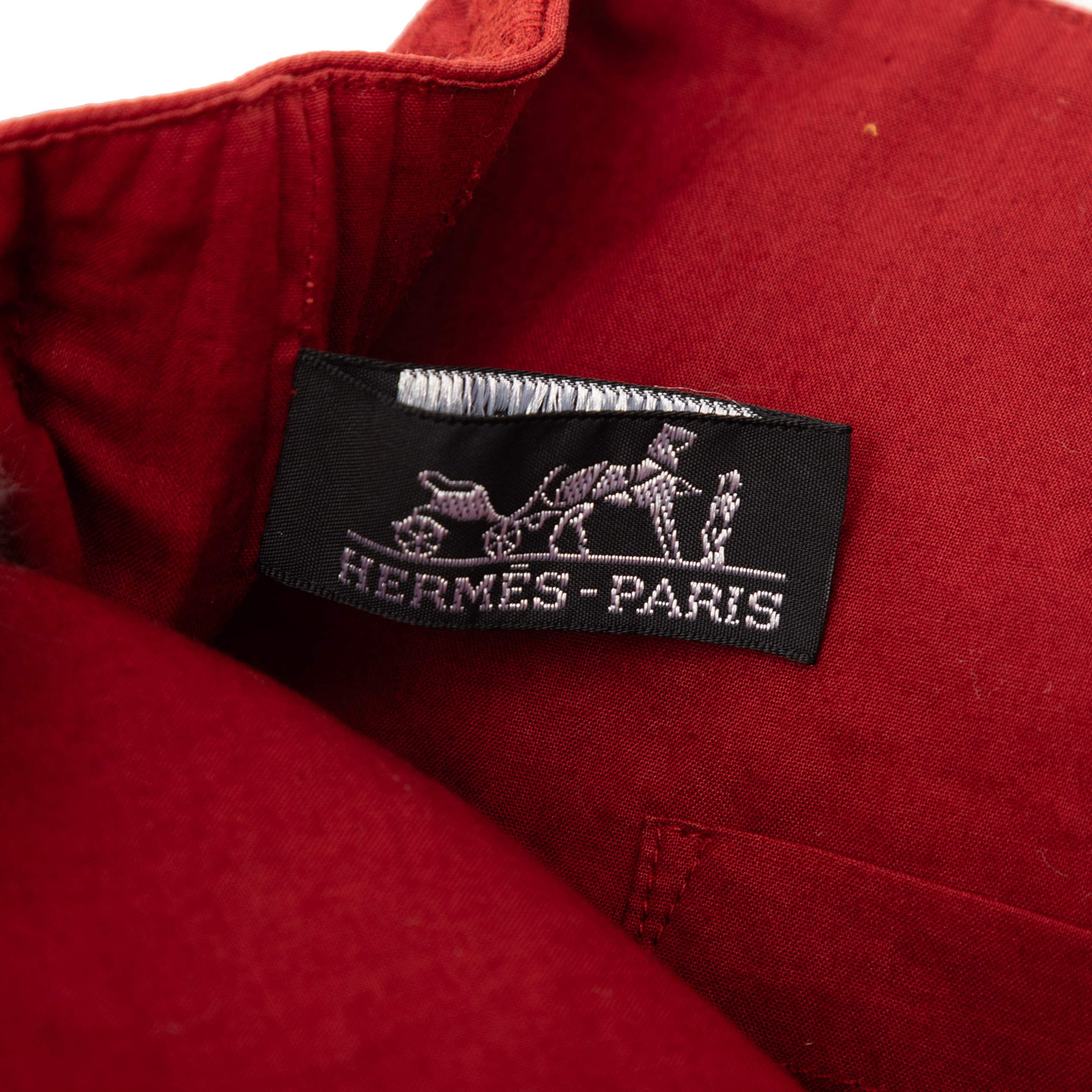 Hermès Canvas Ahmedabad Cabas Ii Gm, från Luxclusif, i färgen red. Klicka för att öppna bilden i stort format