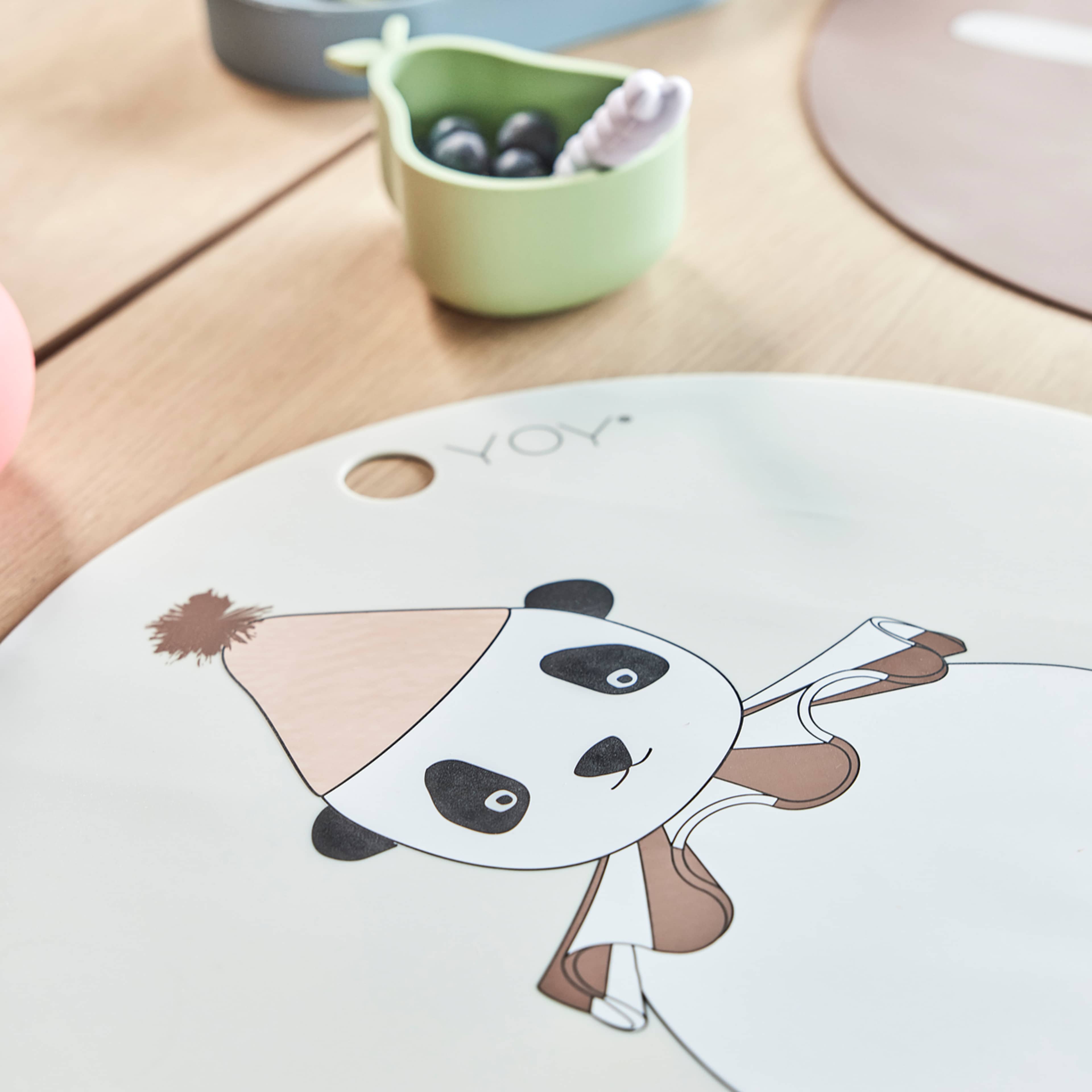 Placemat Pompom, från OYOY Mini, i färgen offwhite. Klicka för att öppna bilden i stort format