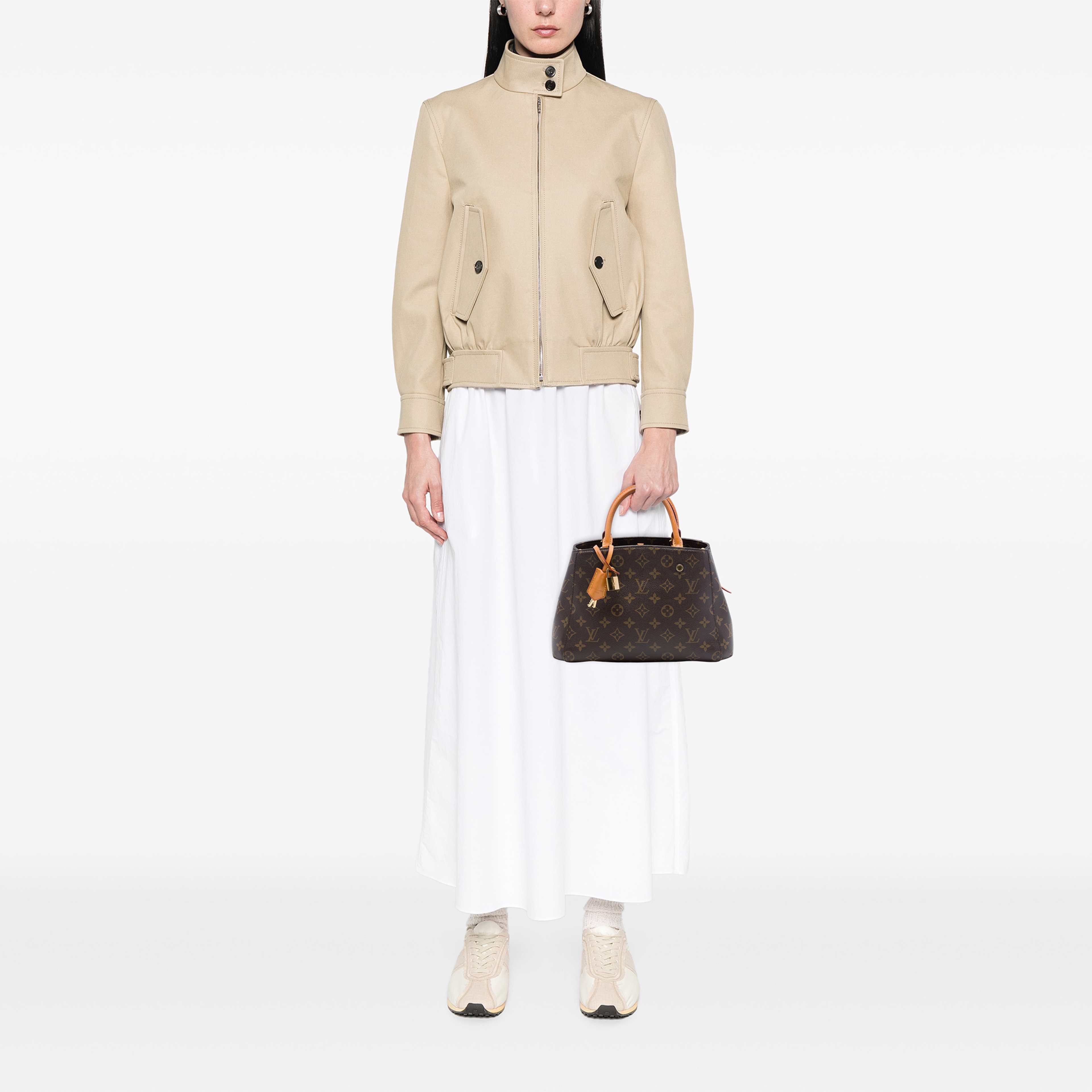 Louis Vuitton Monogram Montaigne Bb, från Luxclusif, i färgen brun. Klicka för att öppna bilden i stort format