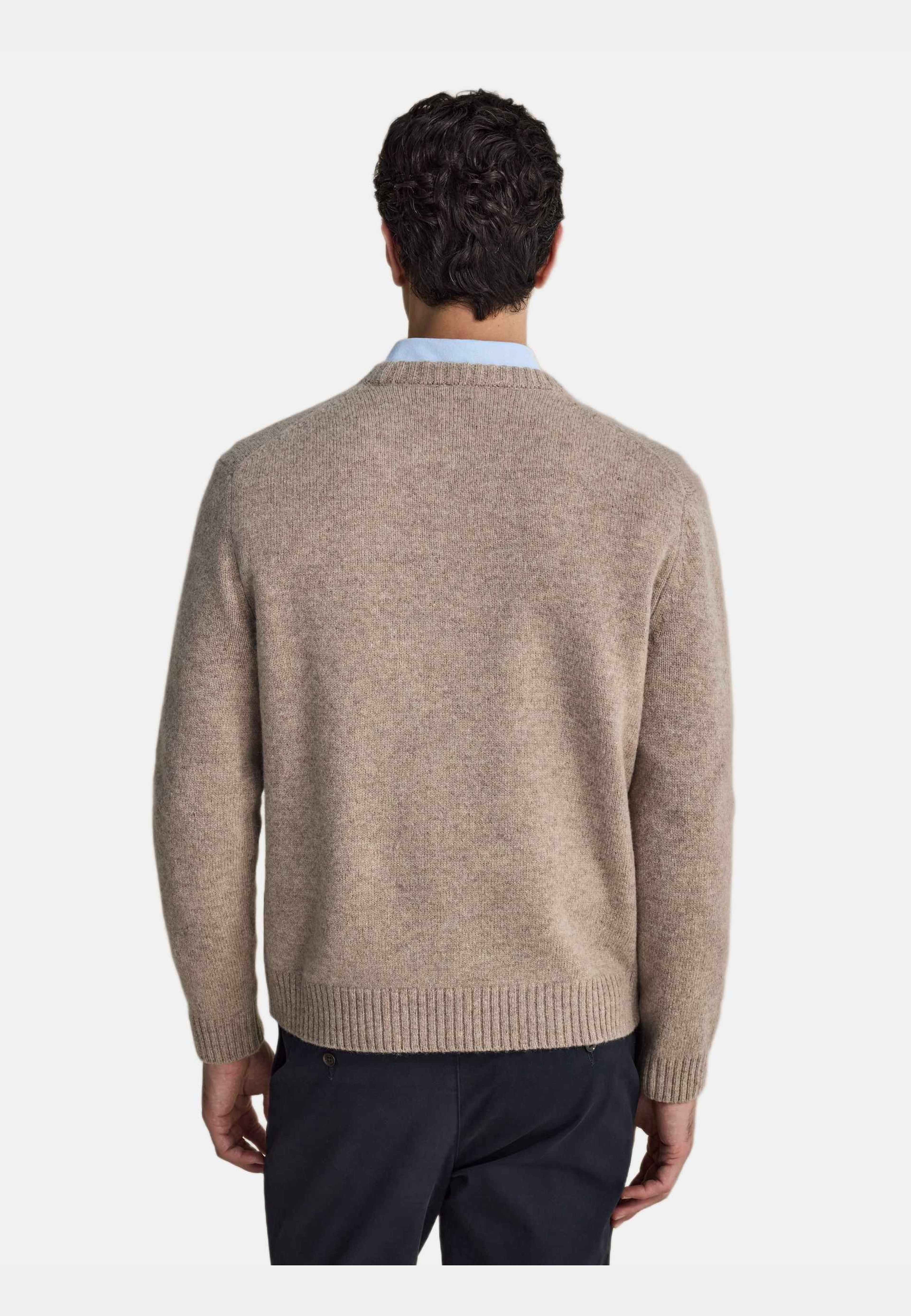 Wool Crew Neck Sweater, från John Henric, i färgen beige. Klicka för att öppna bilden i stort format