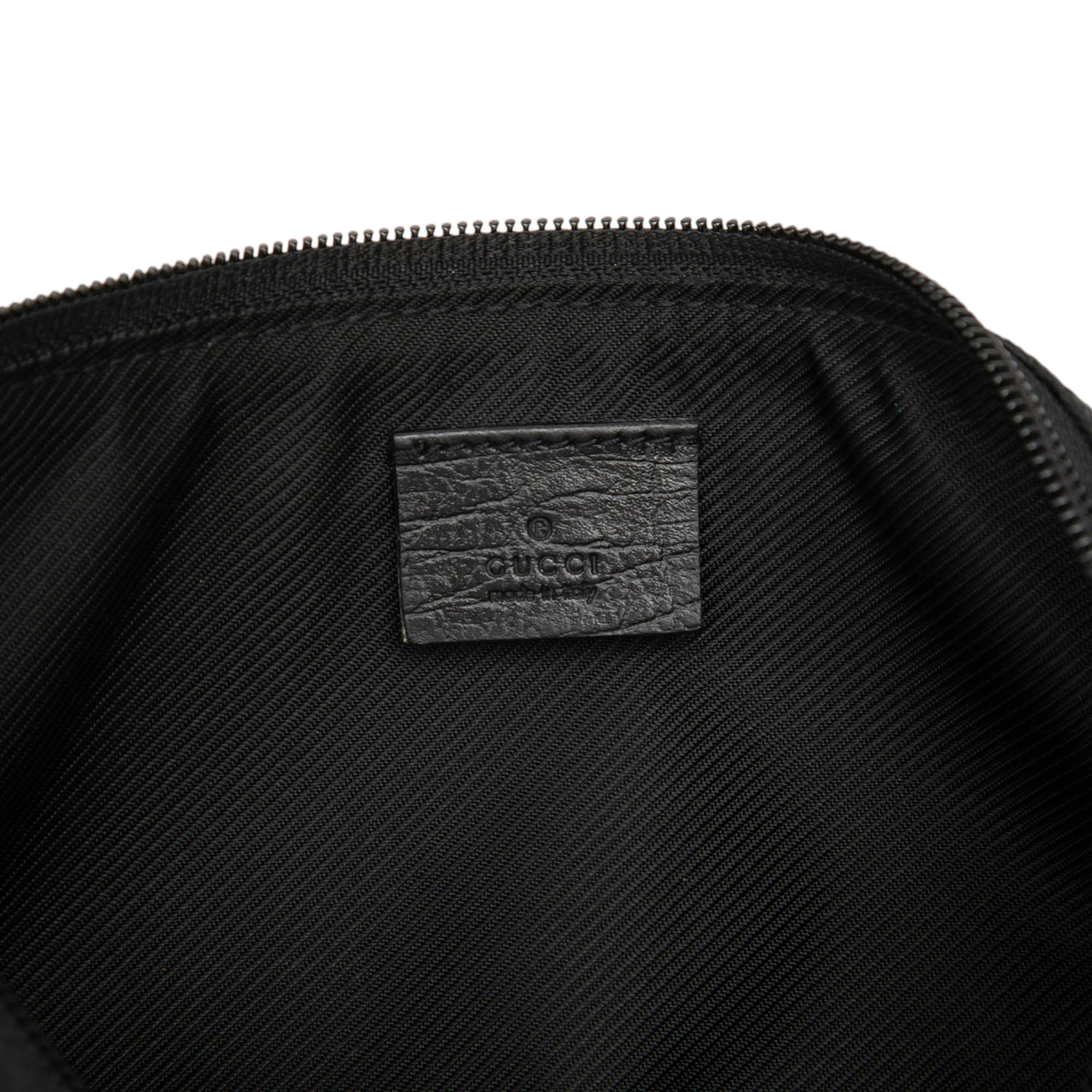 Gucci Gg Canvas Boat, från Luxclusif, i färgen black. Klicka för att öppna bilden i stort format