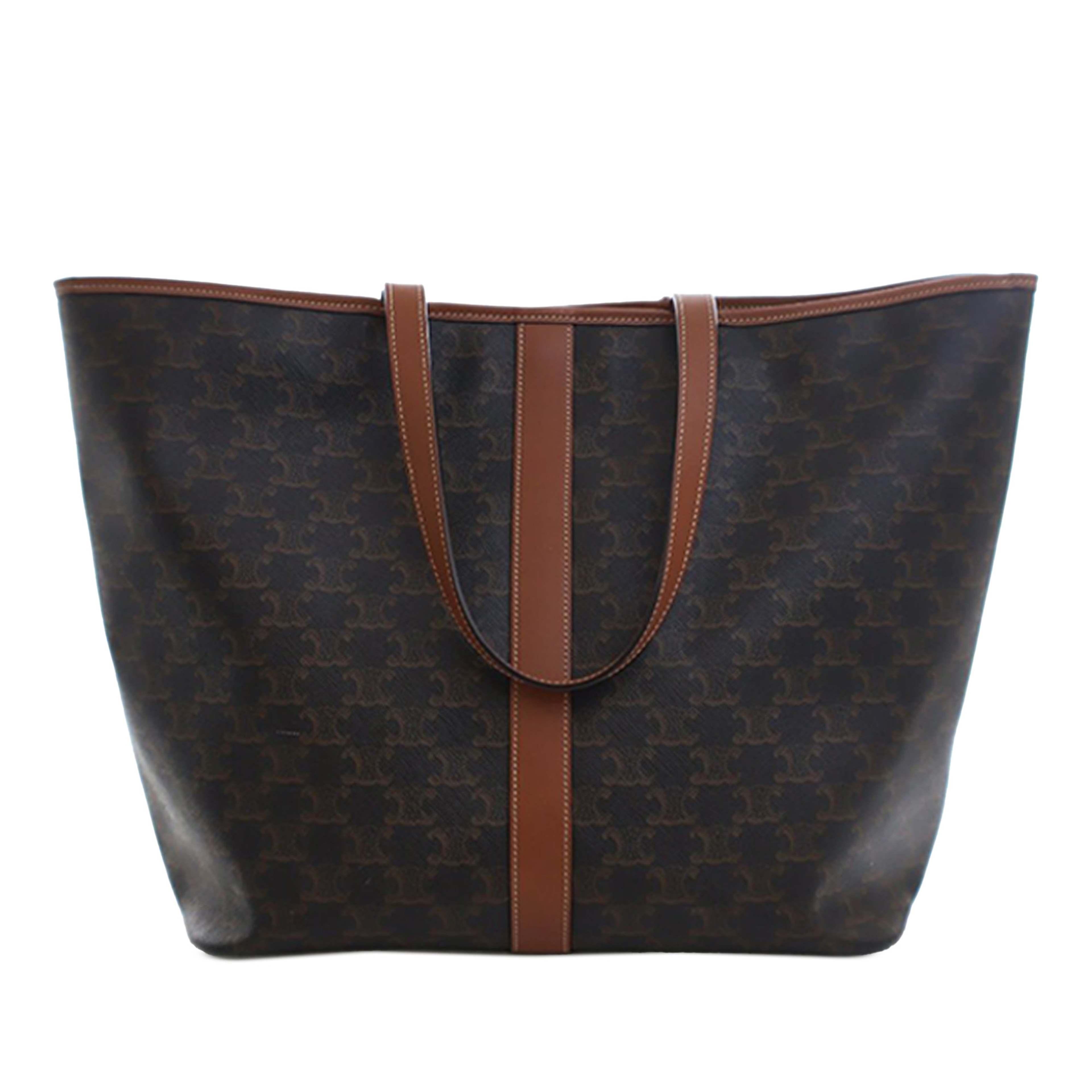 Celine Medium Triomphe Coated Canvas Cabas Tote, från Luxclusif, i färgen dark brown. Klicka för att öppna bilden i stort format