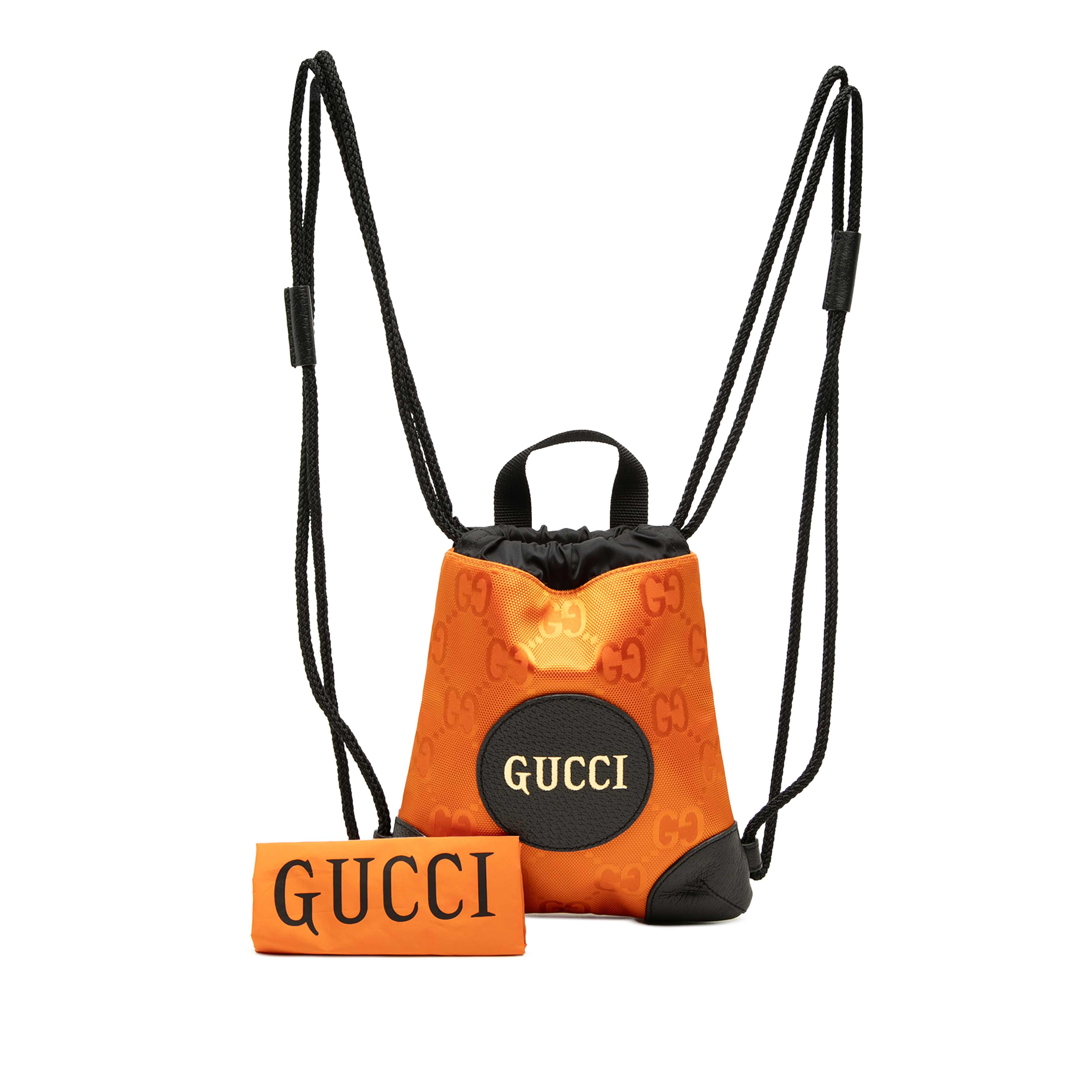 Gucci Gg Nylon Off The Grid Drawstring Backpack, från Luxclusif, i färgen orange. Klicka för att öppna bilden i stort format