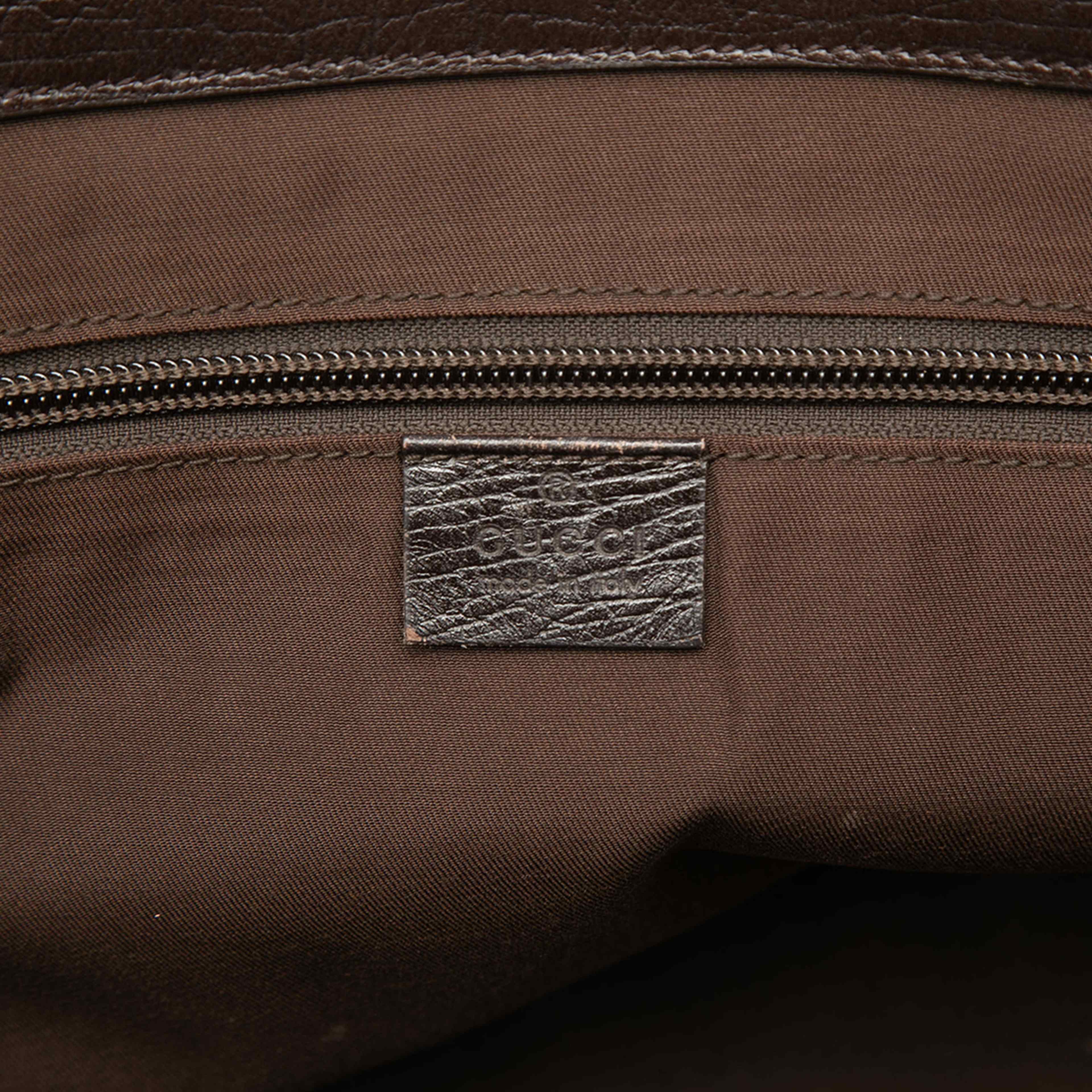 Gucci Gg Supreme Tote, från Luxclusif, i färgen beige. Klicka för att öppna bilden i stort format