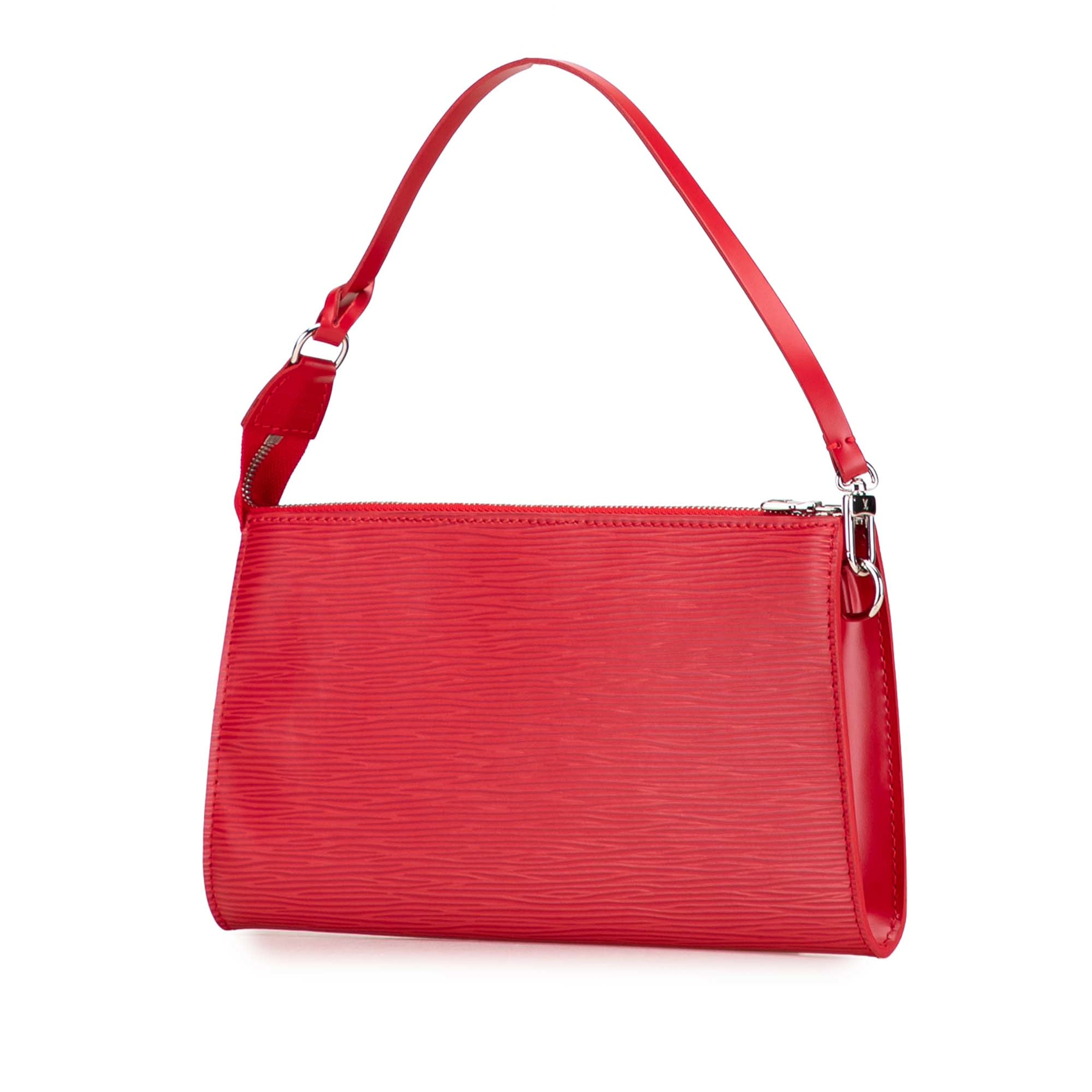 Louis Vuitton Epi Pochette Accessoires, från Luxclusif, i färgen red. Klicka för att öppna bilden i stort format