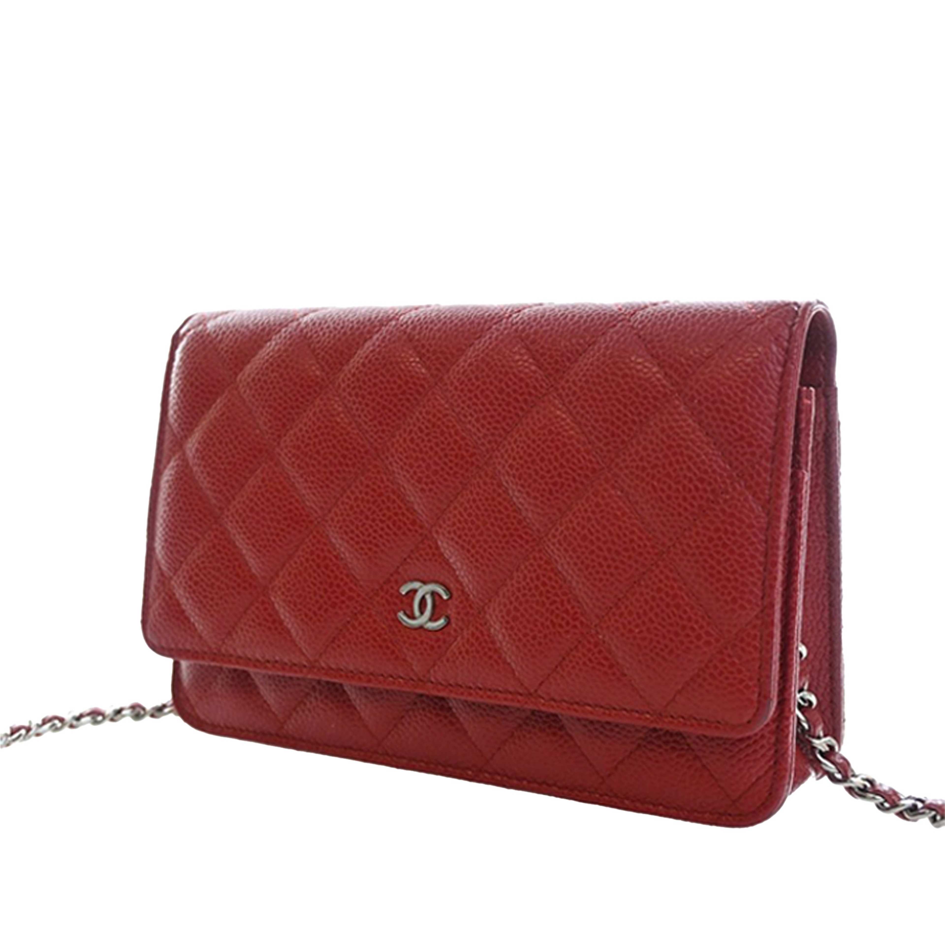 Chanel Classic Caviar Wallet On Chain, från Luxclusif, i färgen red. Klicka för att öppna bilden i stort format