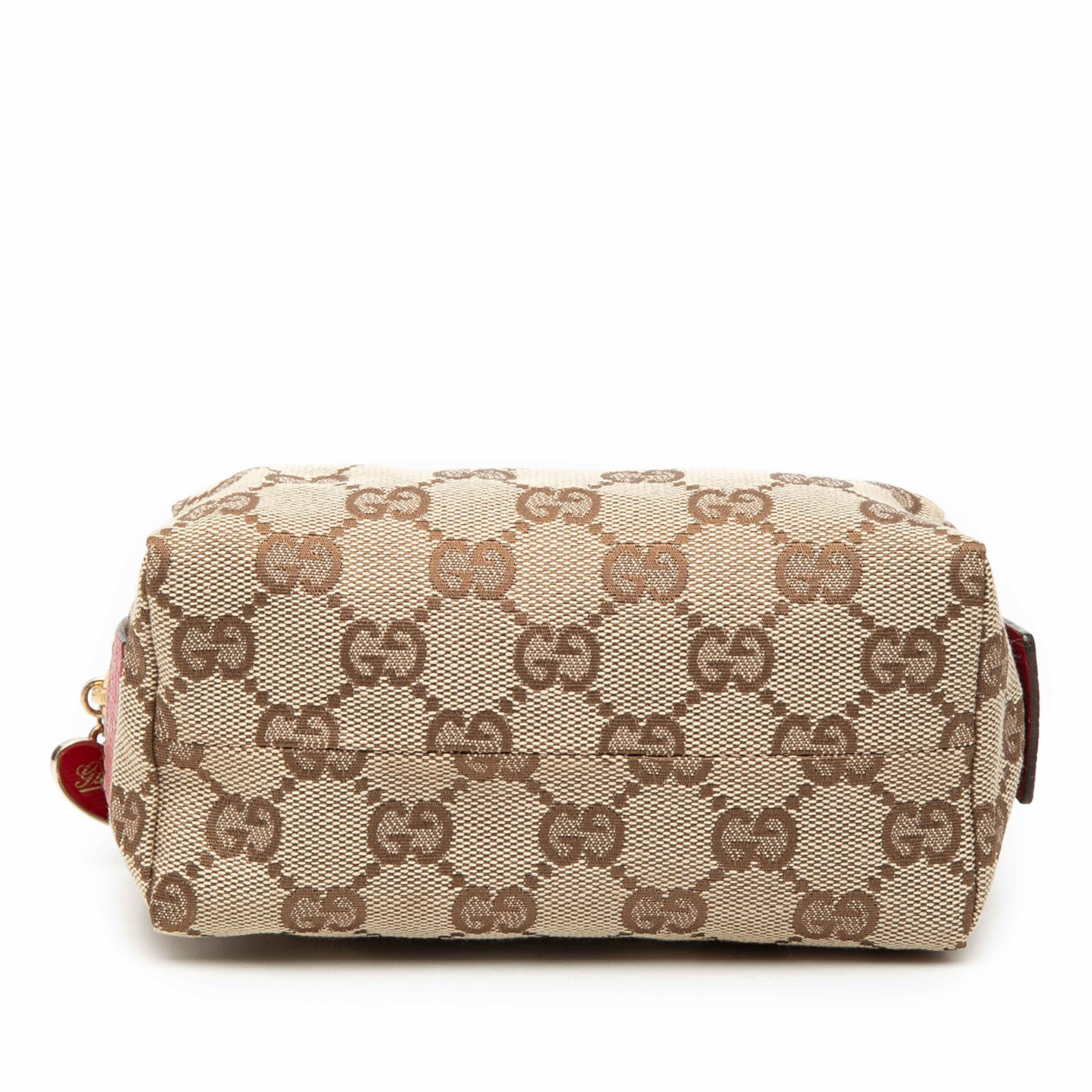 Gucci Gg Canvas Cosmetic Pouch, från Luxclusif, i färgen beige. Klicka för att öppna bilden i stort format