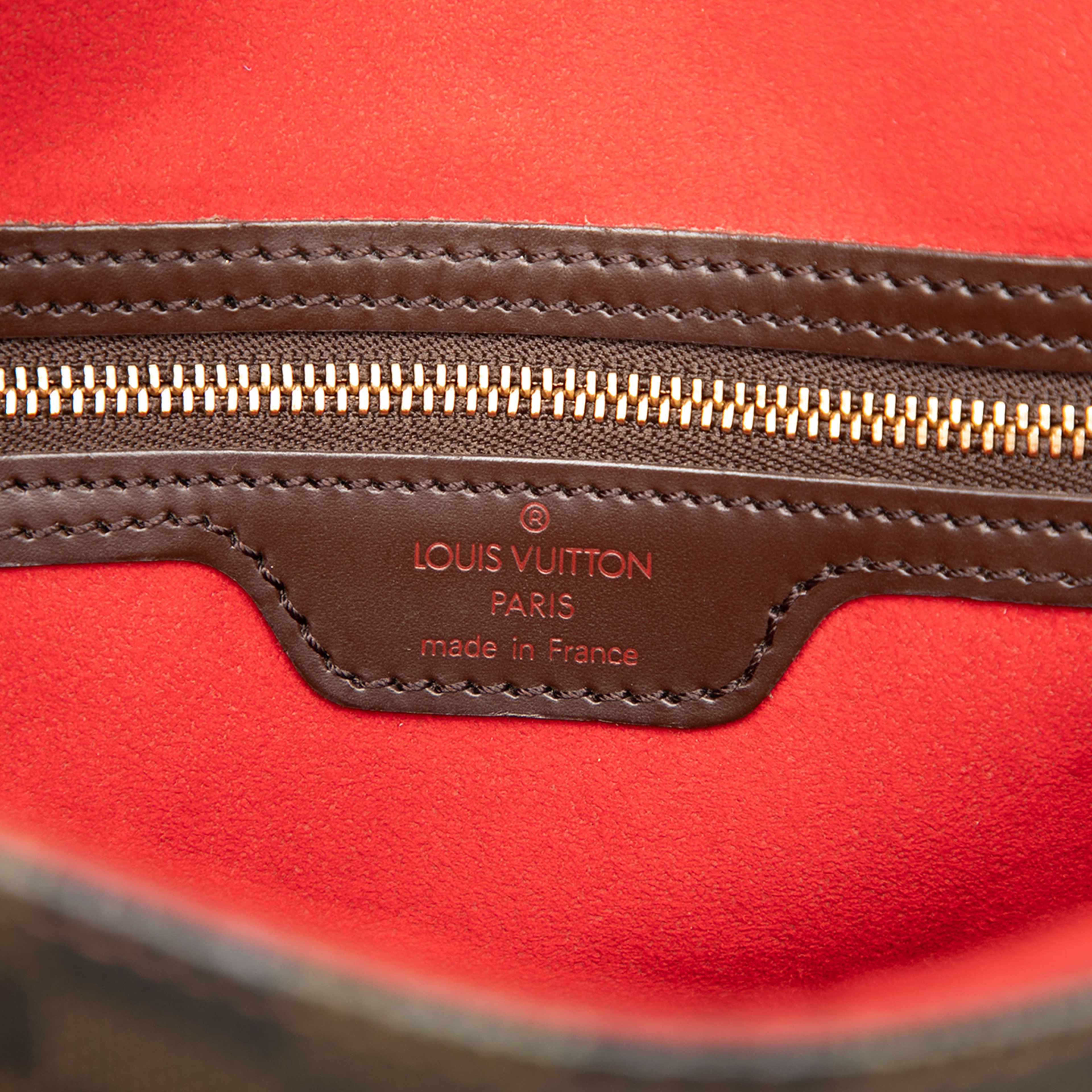 Louis Vuitton Damier Ebene Uzes, från Luxclusif, i färgen brown. Klicka för att öppna bilden i stort format