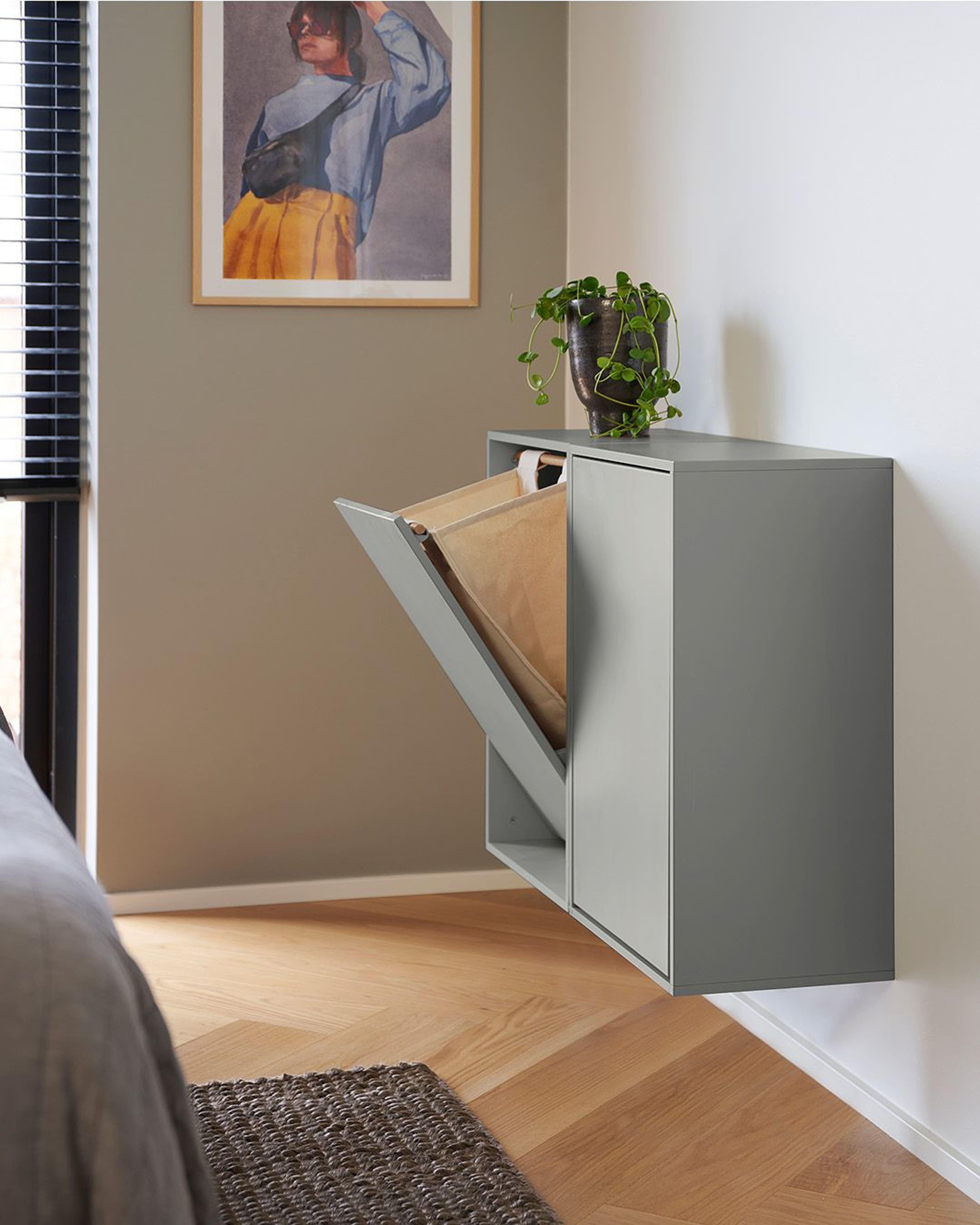 Laundry Box, från ReCollector, i färgen iron blue. Klicka för att öppna bilden i stort format