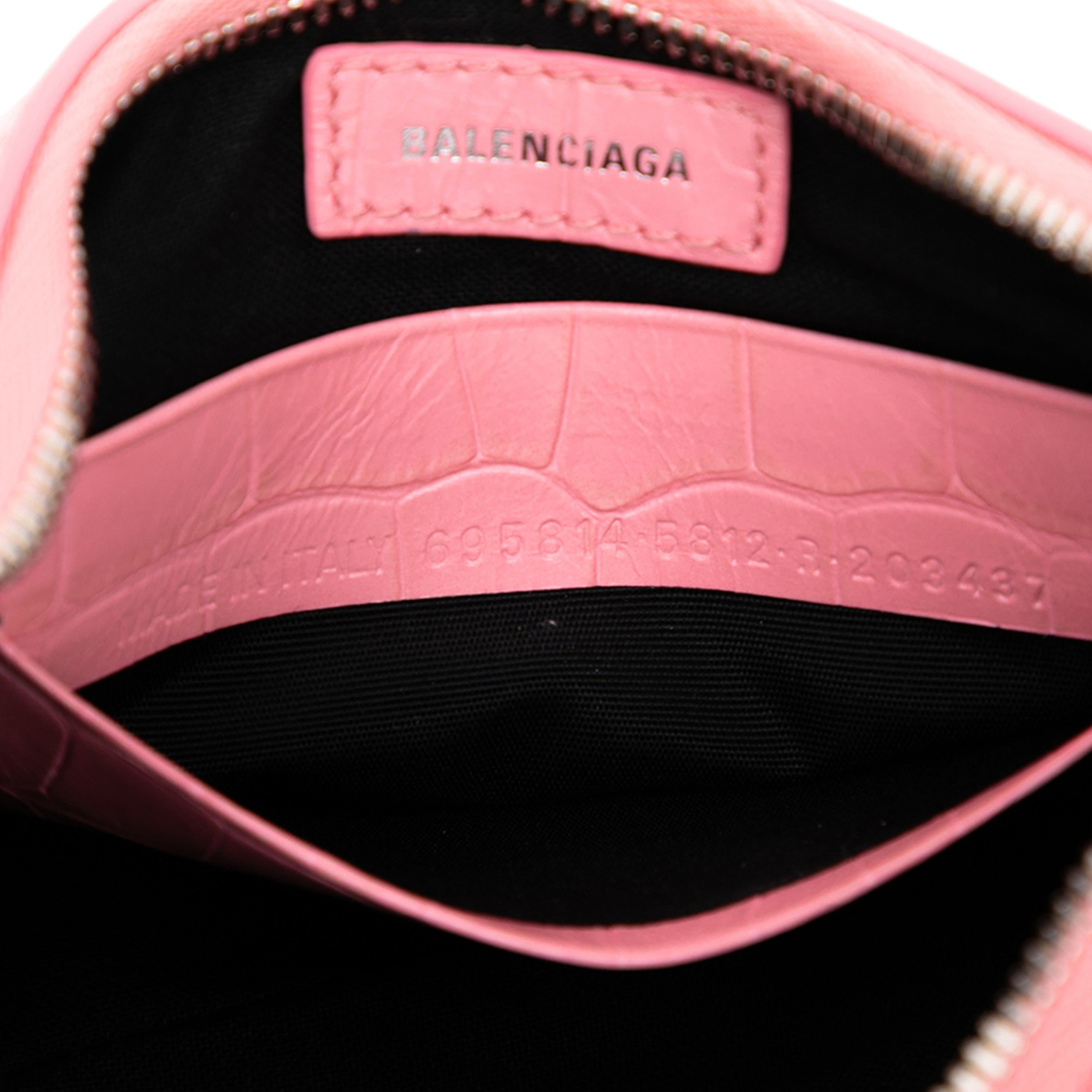 Balenciaga Mini Embossed Leather Motocross Le Cagole, från Luxclusif, i färgen rosa. Klicka för att öppna bilden i stort format