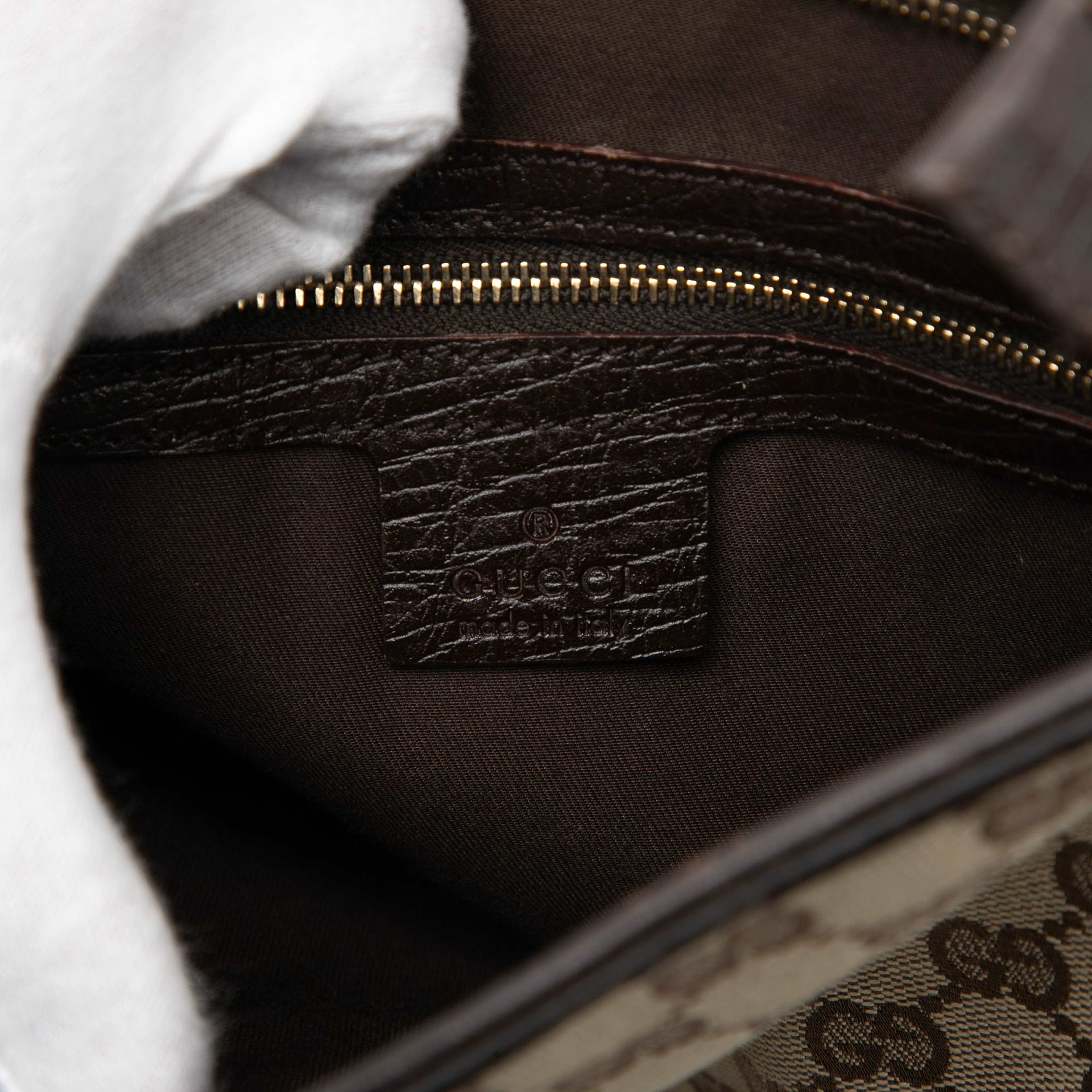 Gucci Gg Canvas Jolicoeur Crossbody, från Luxclusif, i färgen beige. Klicka för att öppna bilden i stort format