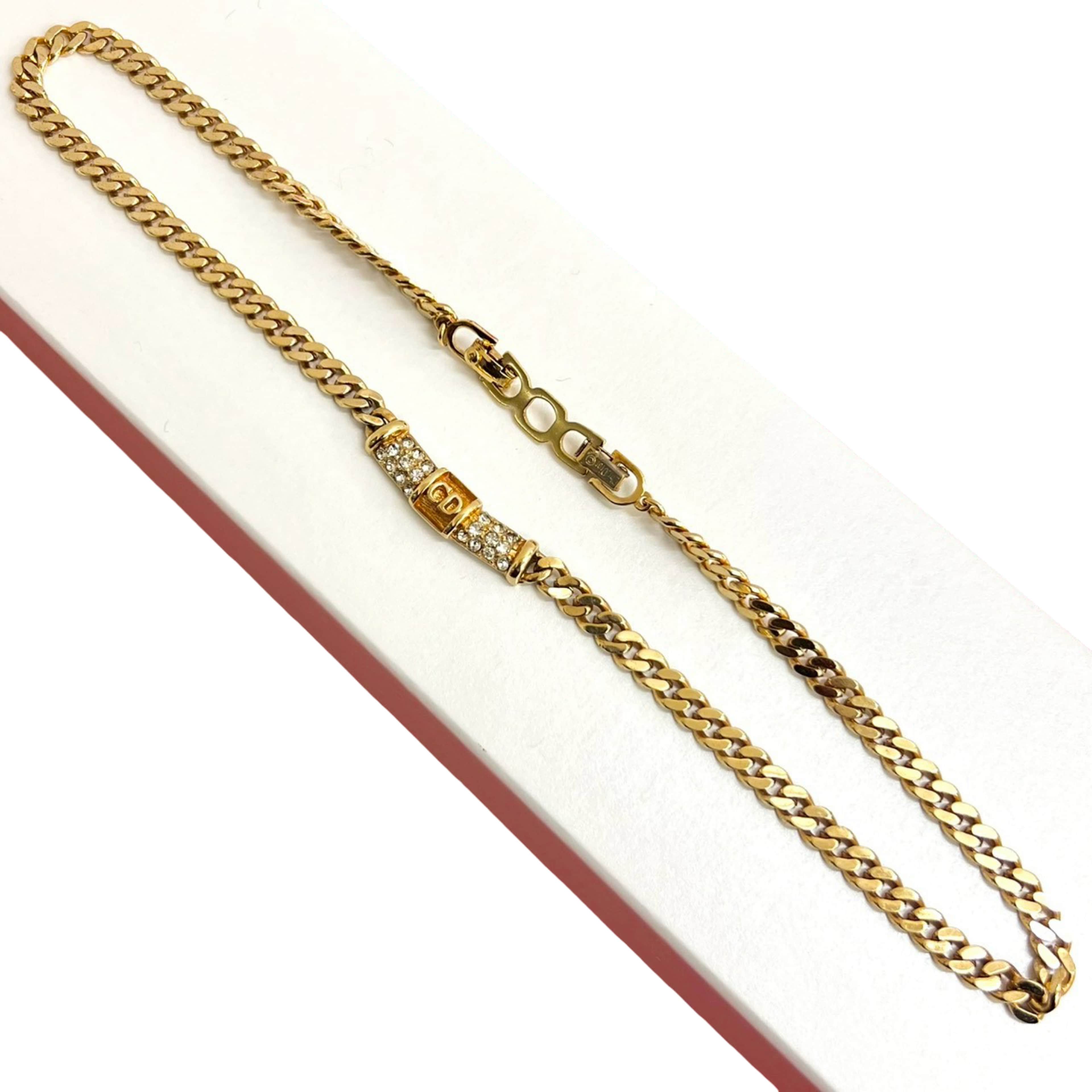 Dior Gold Plated Cd Logo Rhinestone Cuban Chain Link Necklace, från Luxclusif, i färgen gold. Klicka för att öppna bilden i stort format