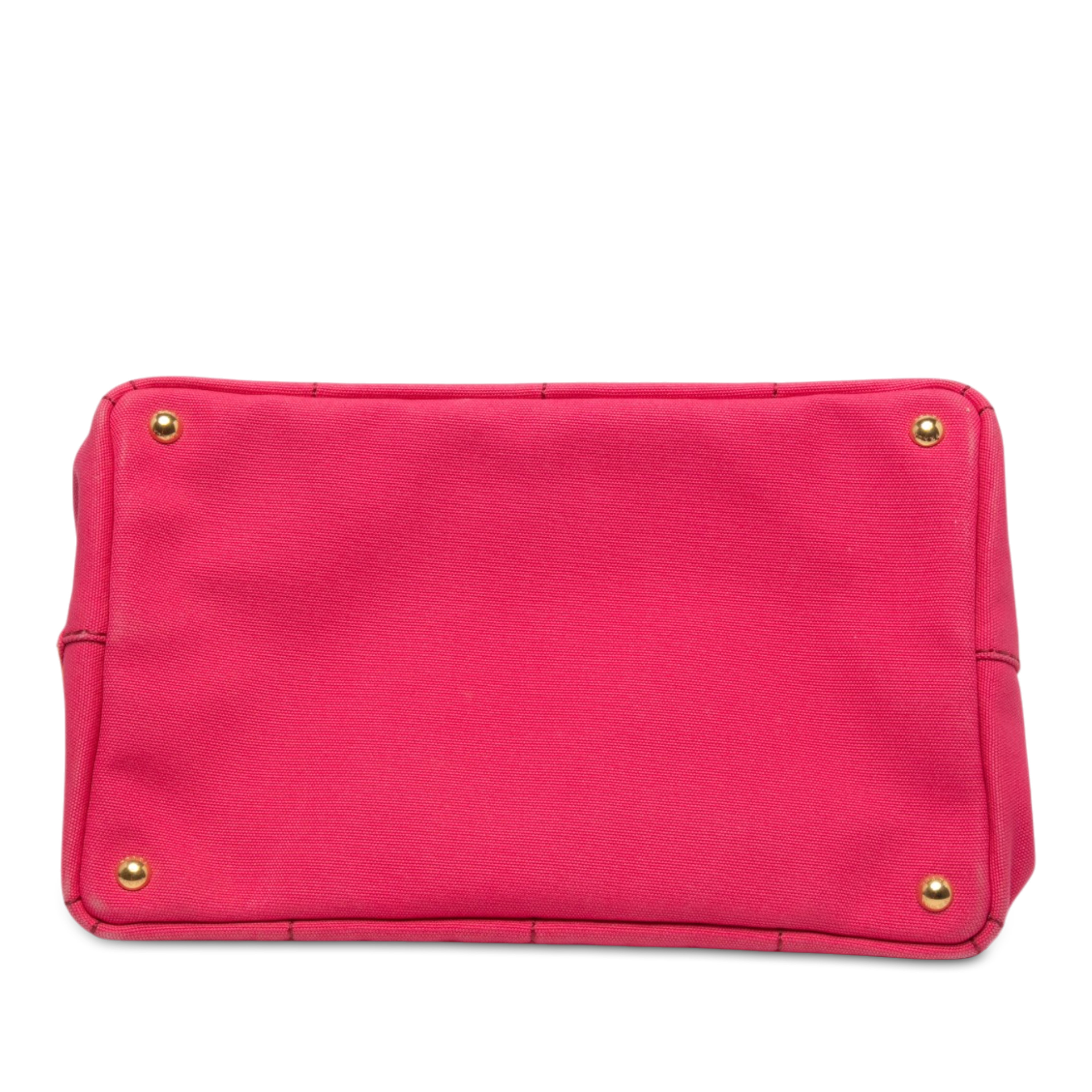 Prada Canvas Canapa Logo Tote, från Luxclusif, i färgen rosa. Klicka för att öppna bilden i stort format