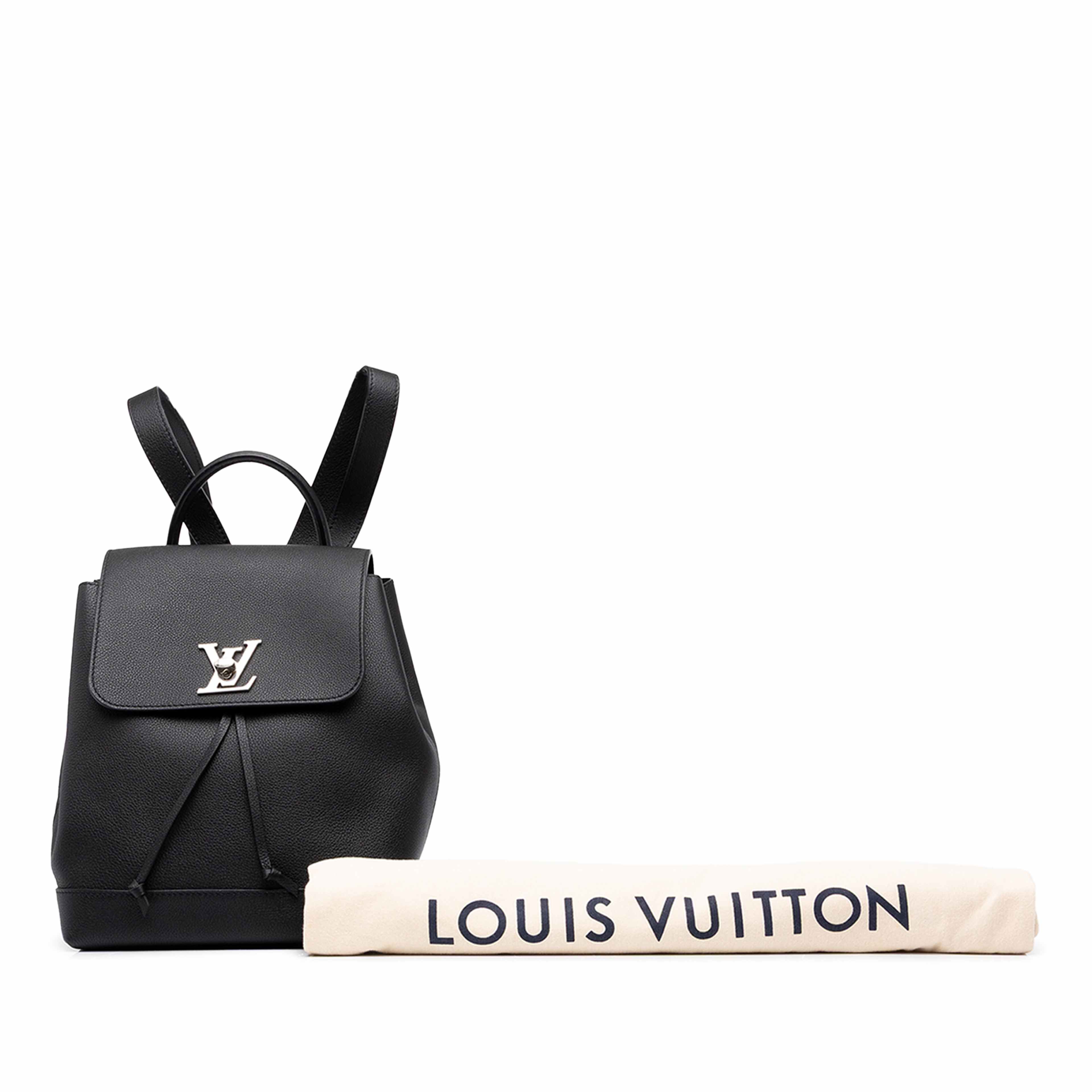 Louis Vuitton Taurillon Lockme Backpack, från Luxclusif, i färgen svart. Klicka för att öppna bilden i stort format