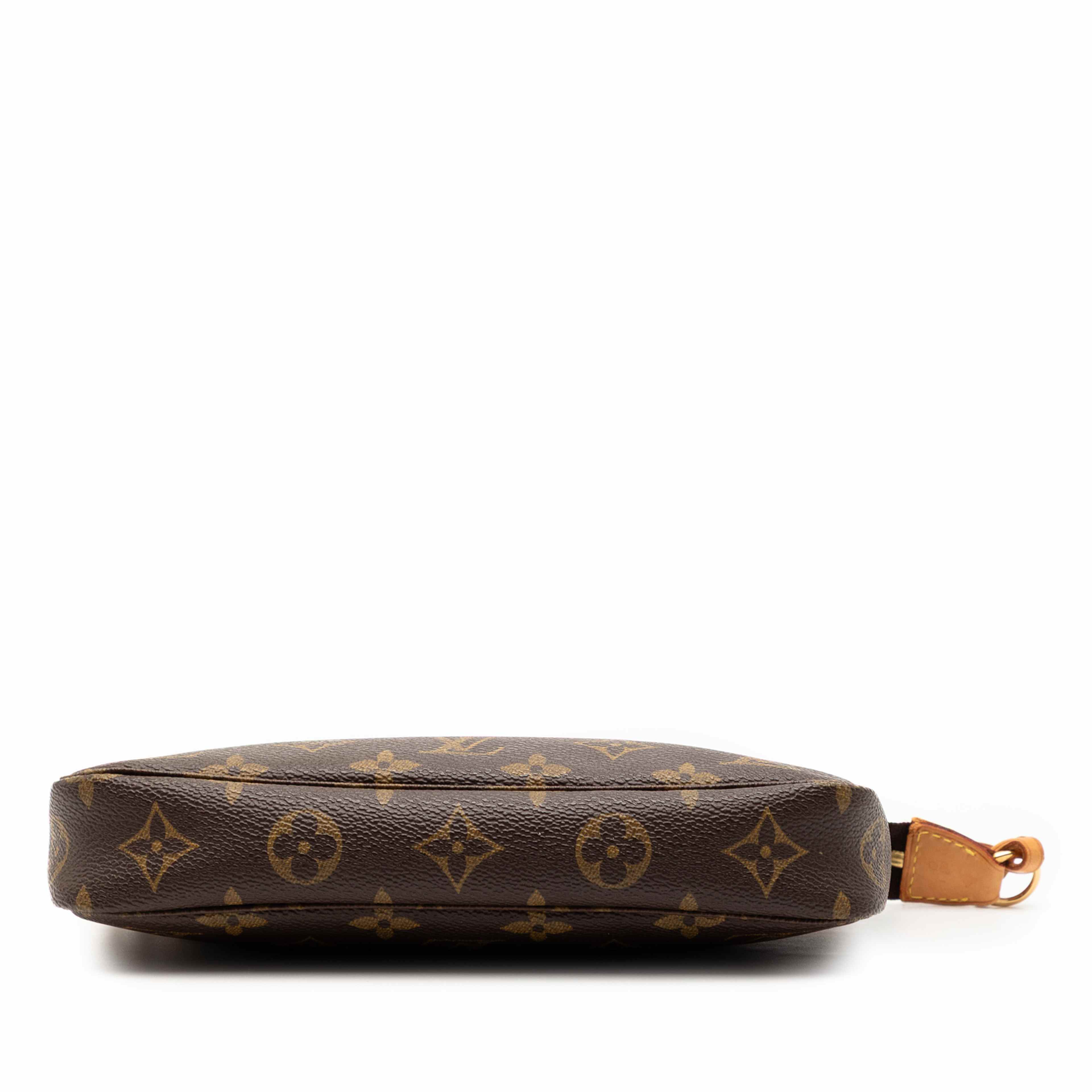 Louis Vuitton Monogram Pochette Accessoires, från Luxclusif, i färgen brown. Klicka för att öppna bilden i stort format
