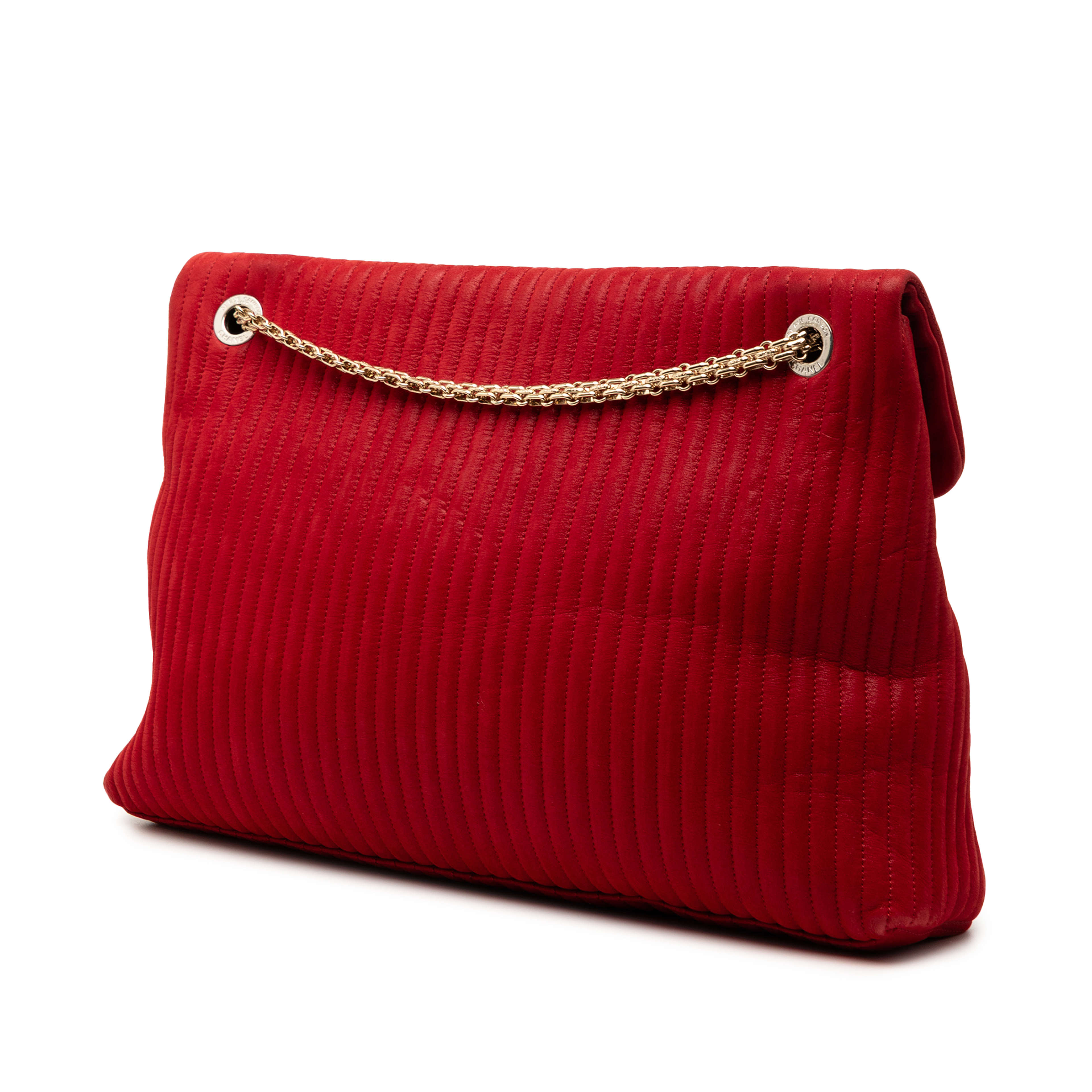 Chanel Maxi Vertical Quilted Calfskin Mademoiselle Lock Bijoux Flap, från Luxclusif, i färgen röd. Klicka för att öppna bilden i stort format
