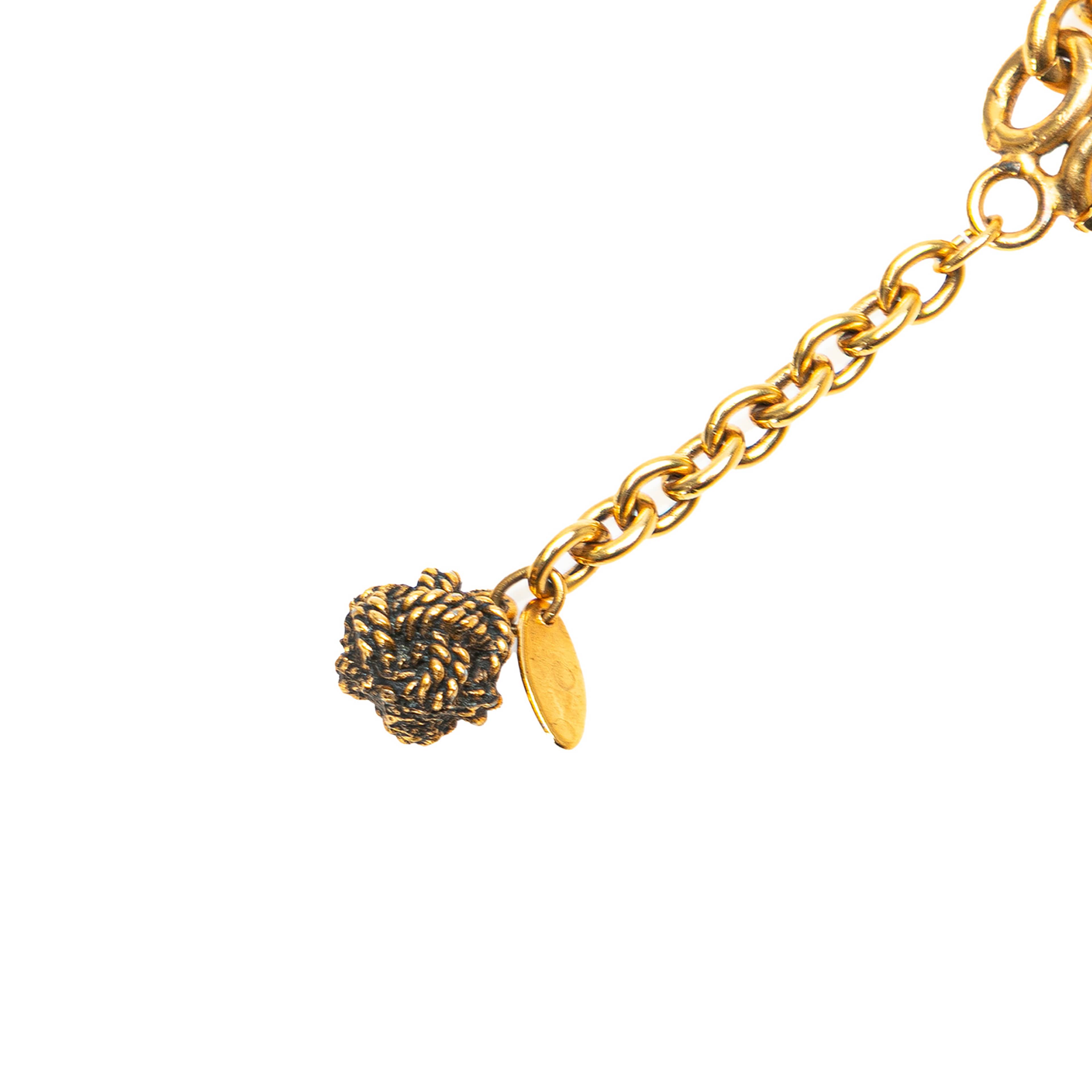 Chanel Gold Plated Coin Medallion Belt, från Luxclusif, i färgen gold. Klicka för att öppna bilden i stort format