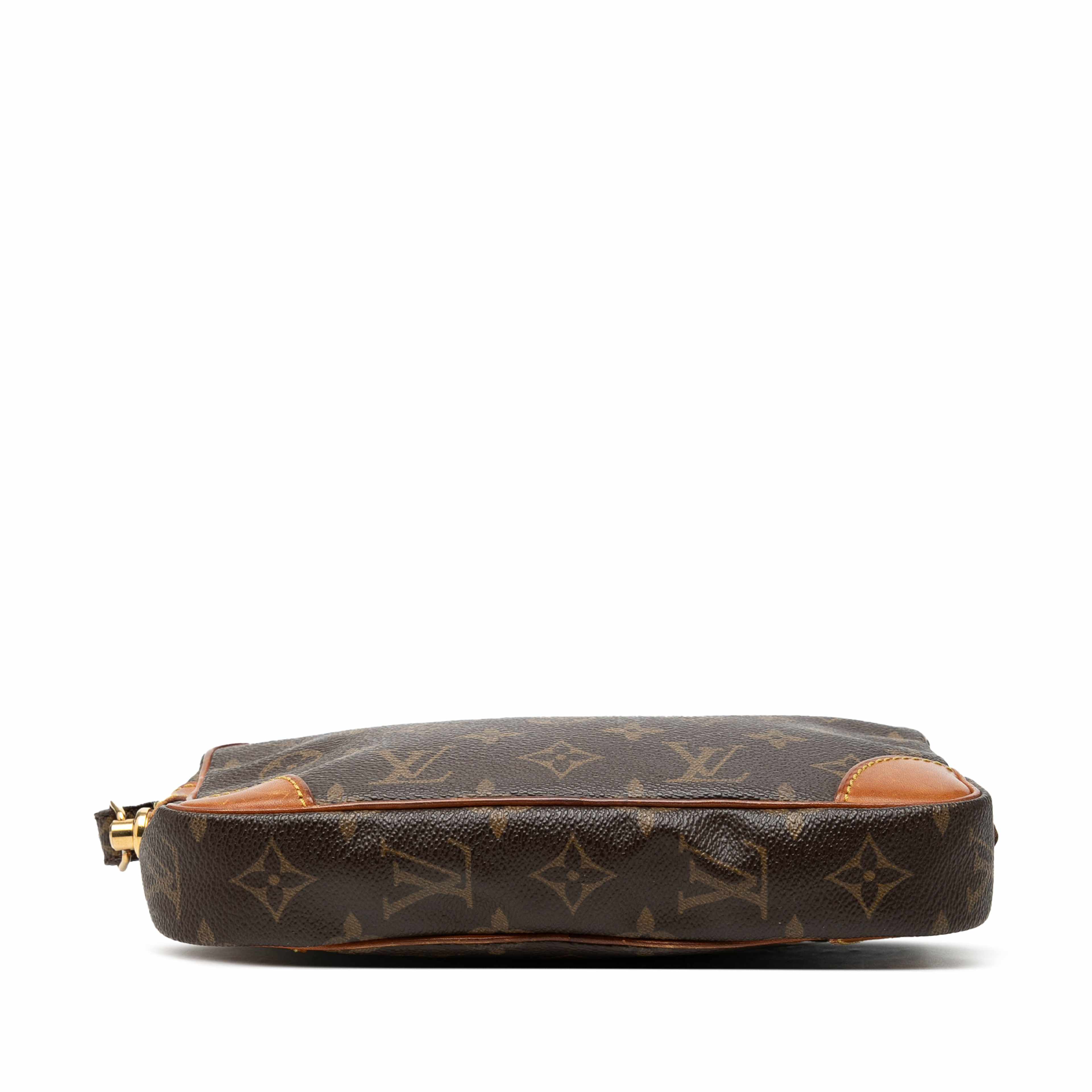 Louis Vuitton Monogram Marly Dragonne Pm, från Luxclusif, i färgen brown. Klicka för att öppna bilden i stort format
