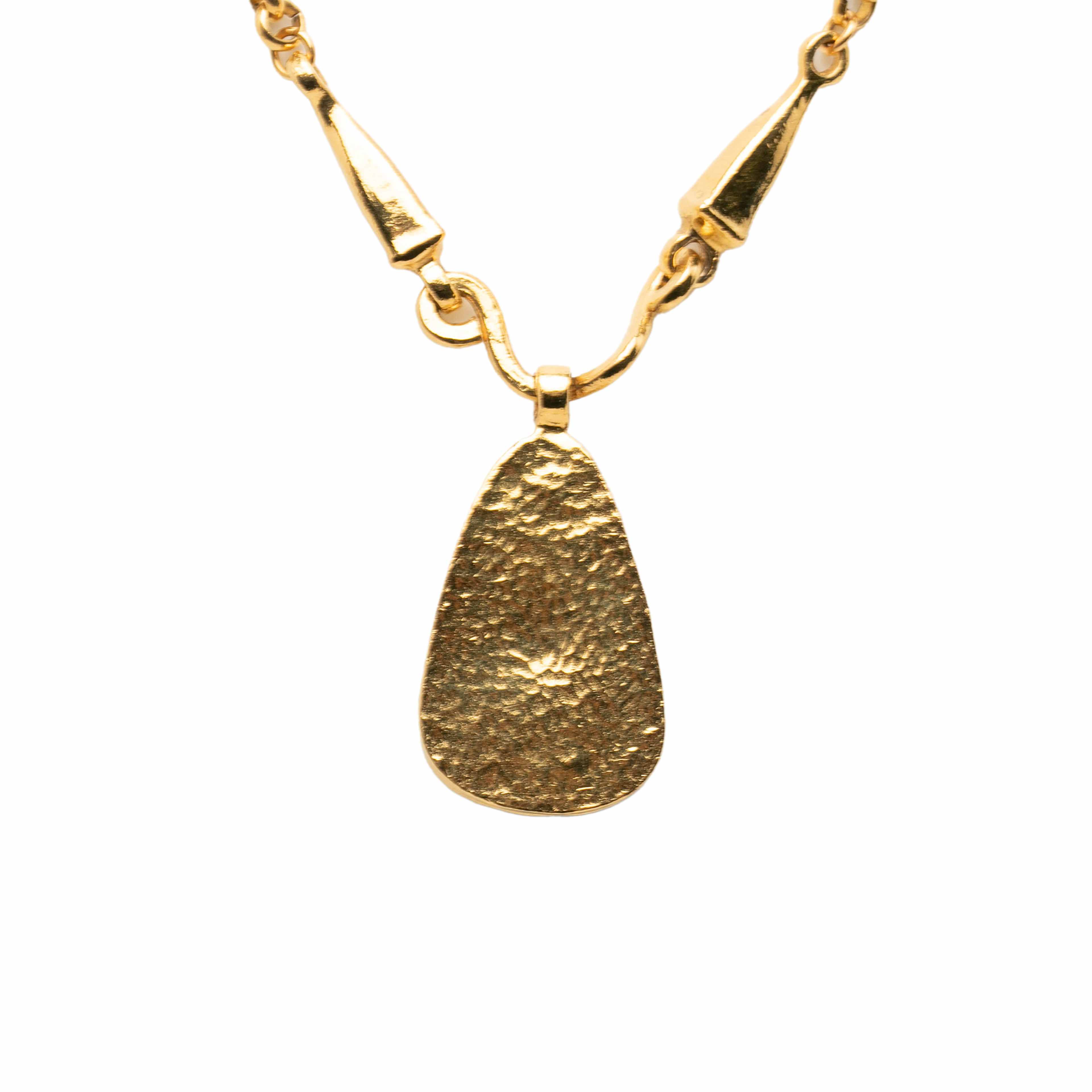 Chanel Cc Gold Plated Teardrop Logo Pendant Necklace, från Luxclusif, i färgen guld. Klicka för att öppna bilden i stort format