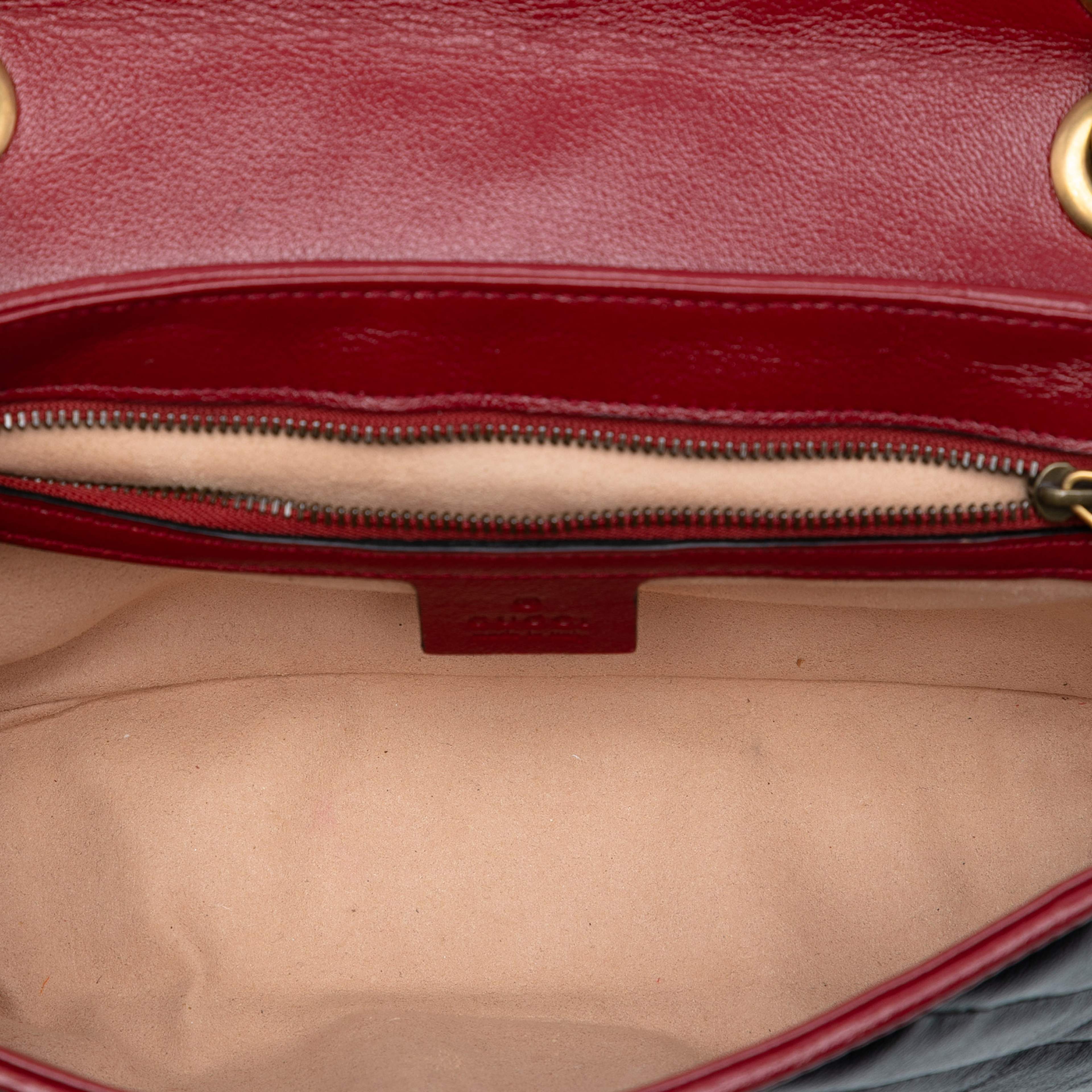 Gucci Medium Gg Marmont Matelasse Diagonal Leather Torchon Shoulder Bag, från Luxclusif, i färgen black. Klicka för att öppna bilden i stort format