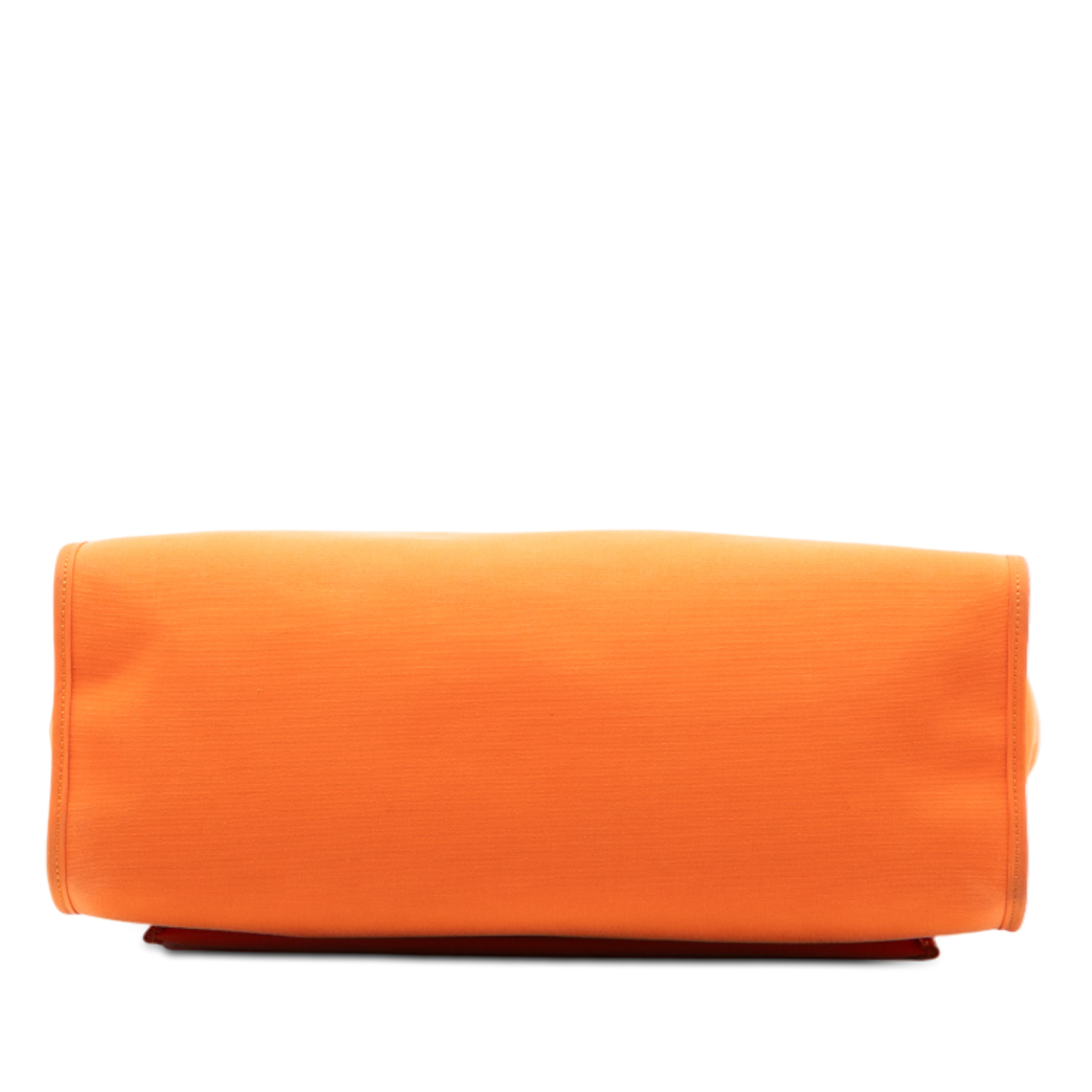 Hermès Toile Herbag Zip 39, från Luxclusif, i färgen orange. Klicka för att öppna bilden i stort format