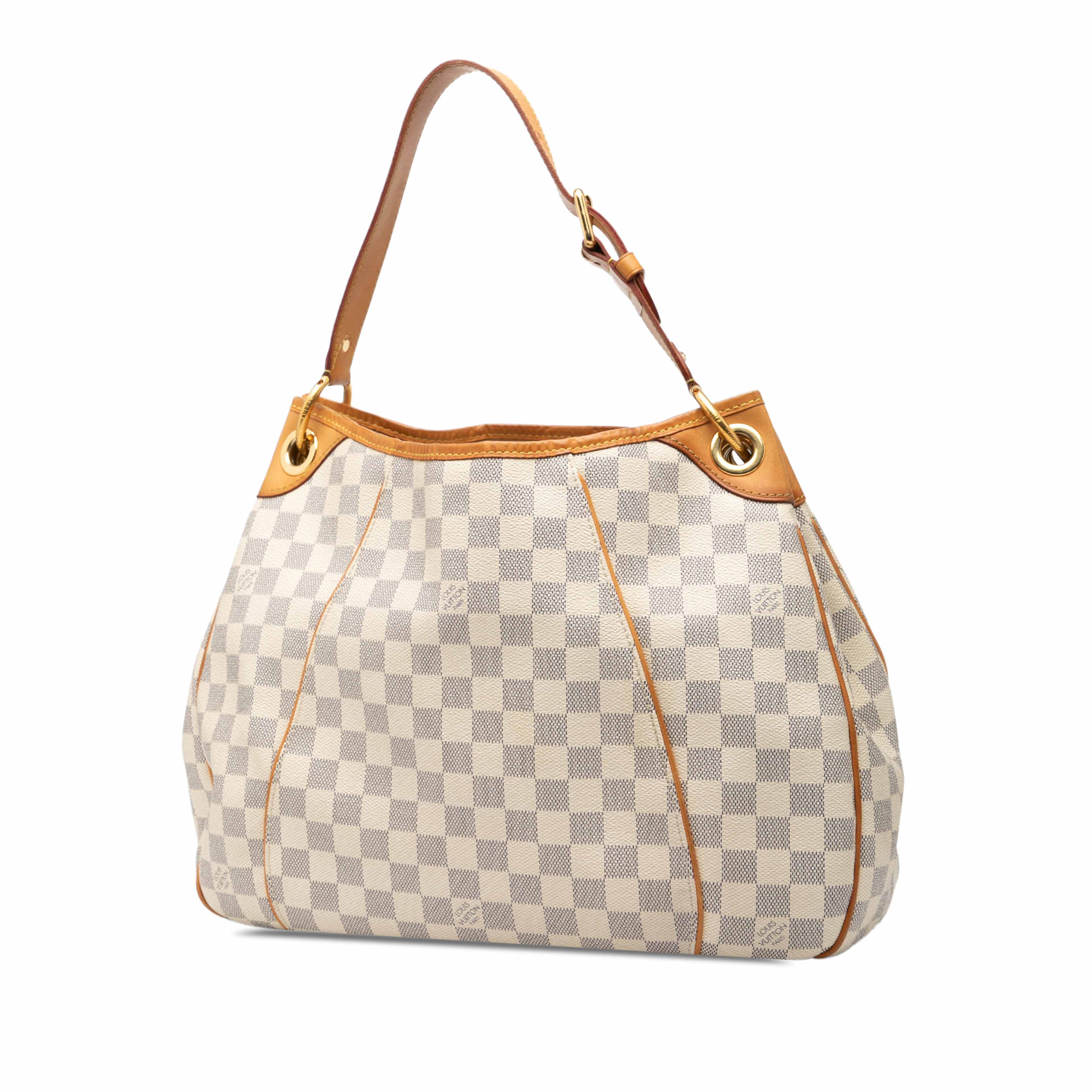 Louis Vuitton Damier Azur Galliera Pm, från Luxclusif, i färgen white. Klicka för att öppna bilden i stort format