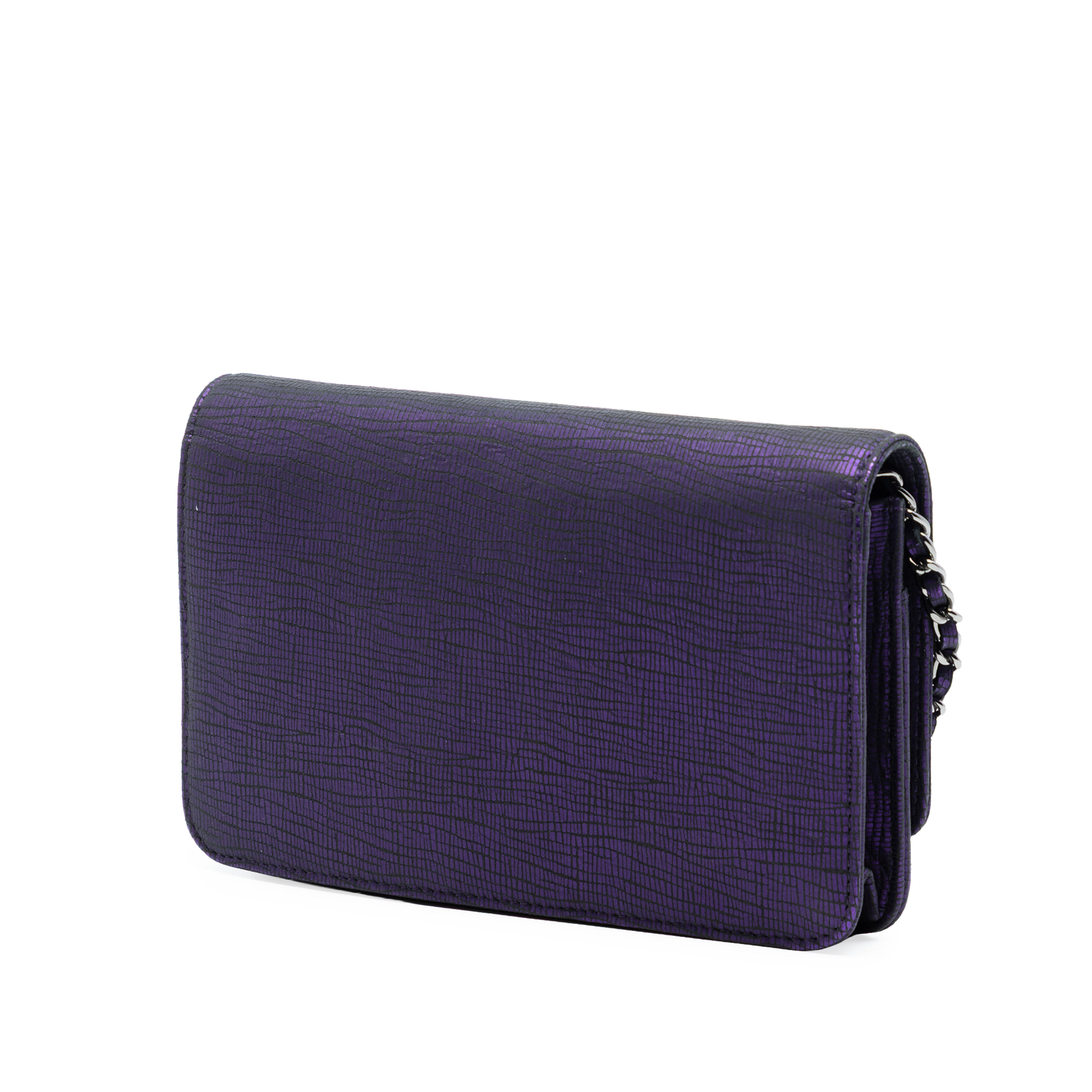 Chanel Cc Metallic Crackling Lizard Printed Leather Wallet On Chain, från Luxclusif, i färgen violet. Klicka för att öppna bilden i stort format