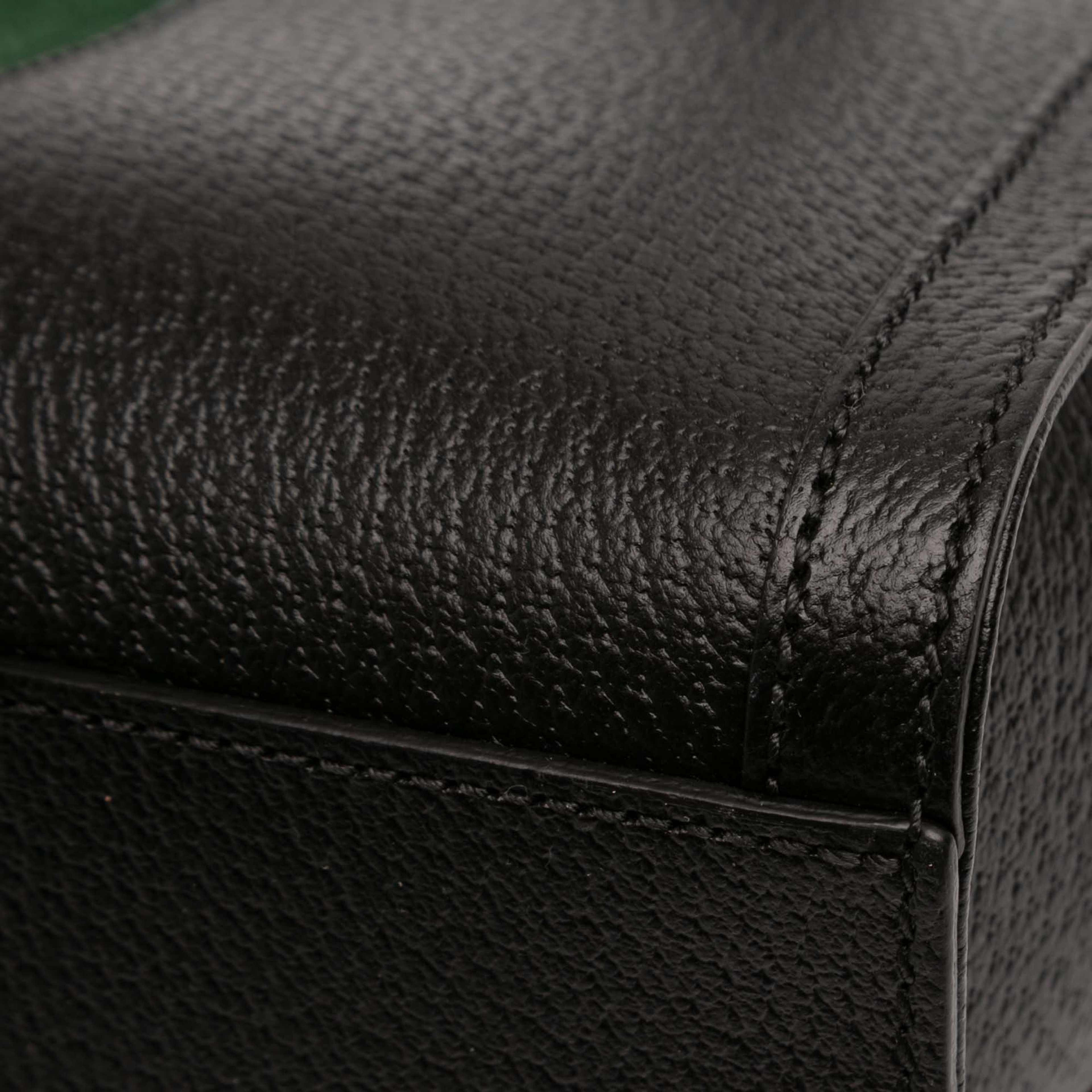 Gucci Small Leather Web Ophidia Satchel, från Luxclusif, i färgen black. Klicka för att öppna bilden i stort format