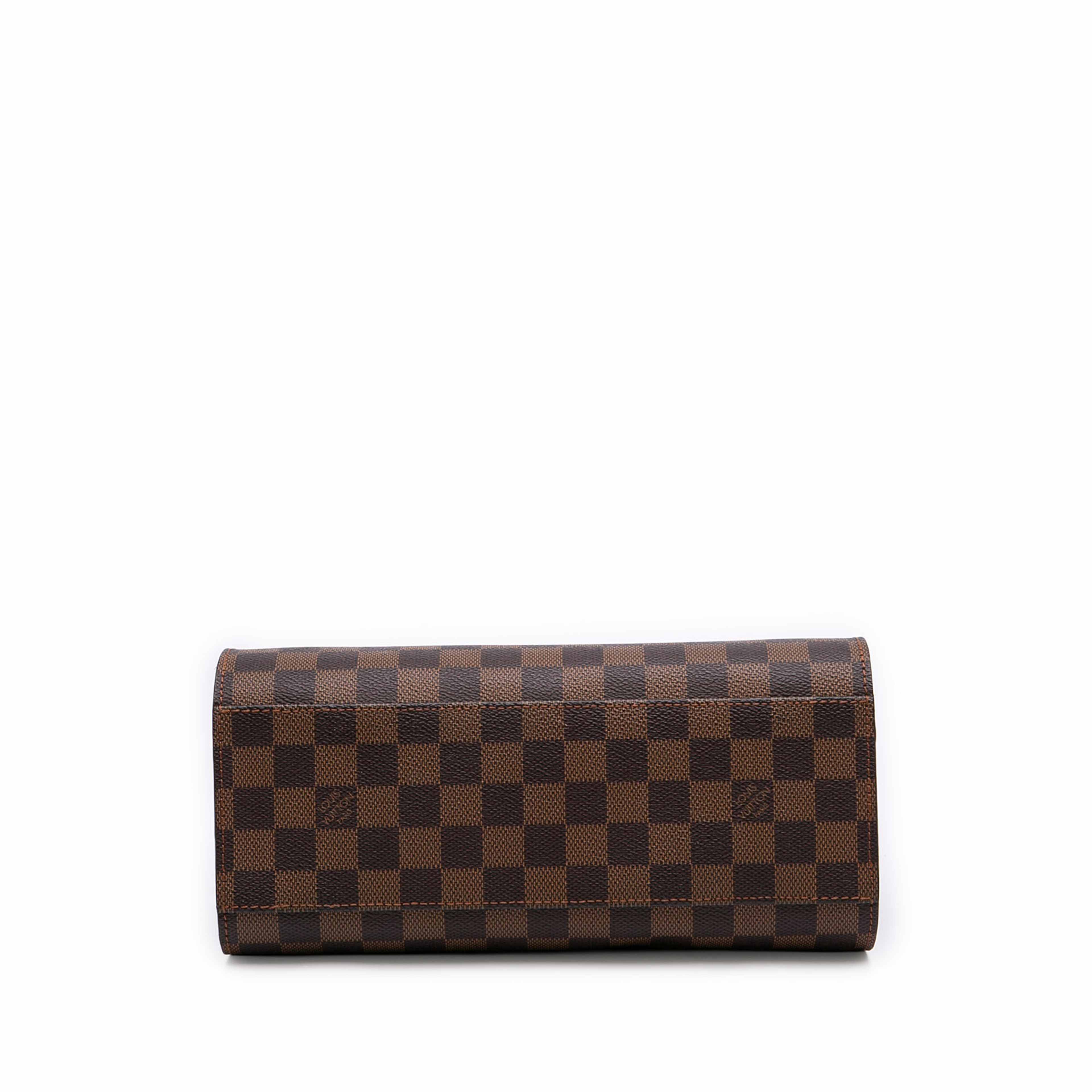 Louis Vuitton Damier Ebene Triana, från Luxclusif, i färgen brown. Klicka för att öppna bilden i stort format