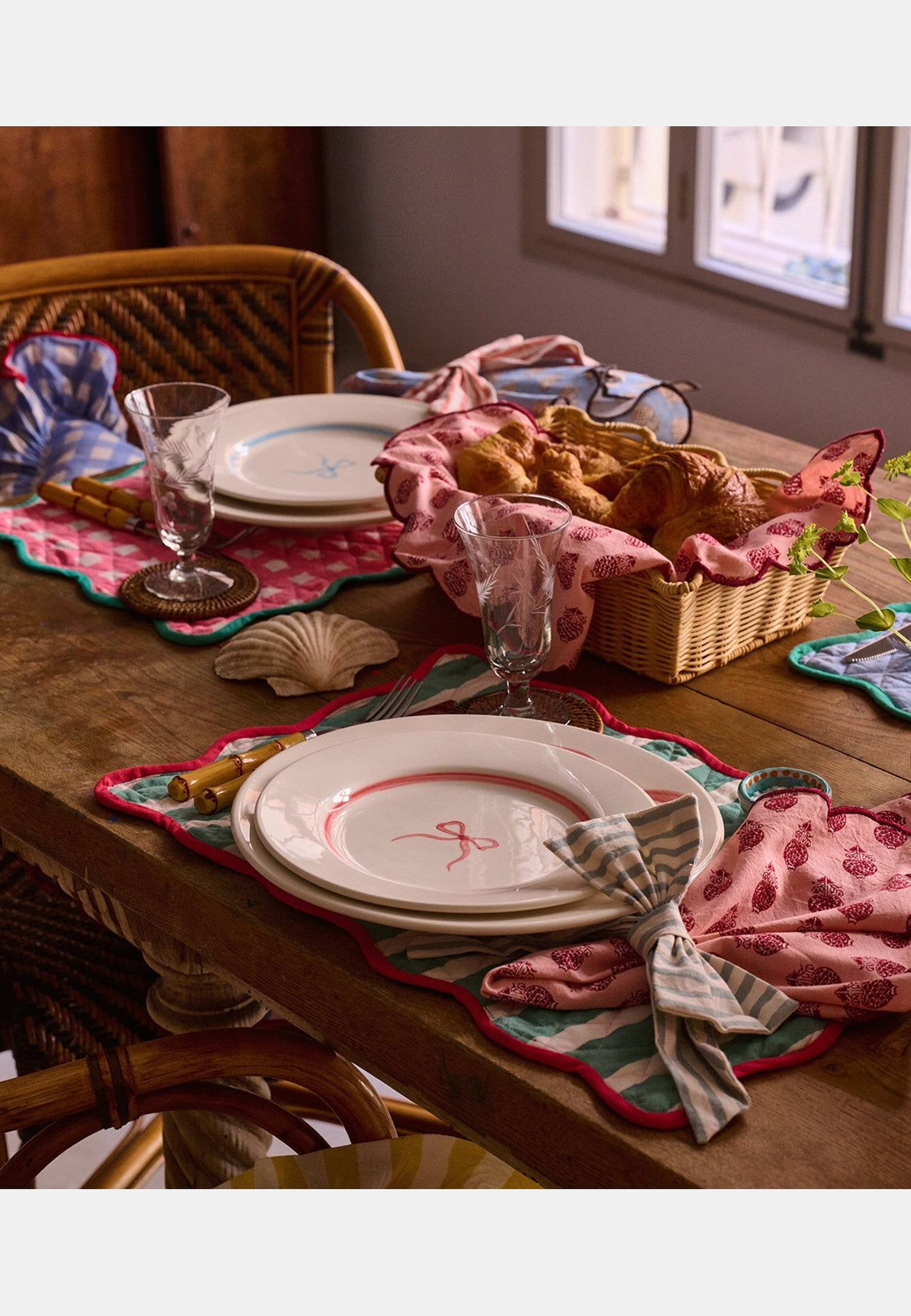 Poppy Seed Servett - 45x45 Cm, från Pick A Poppy, i färgen pink. Klicka för att öppna bilden i stort format