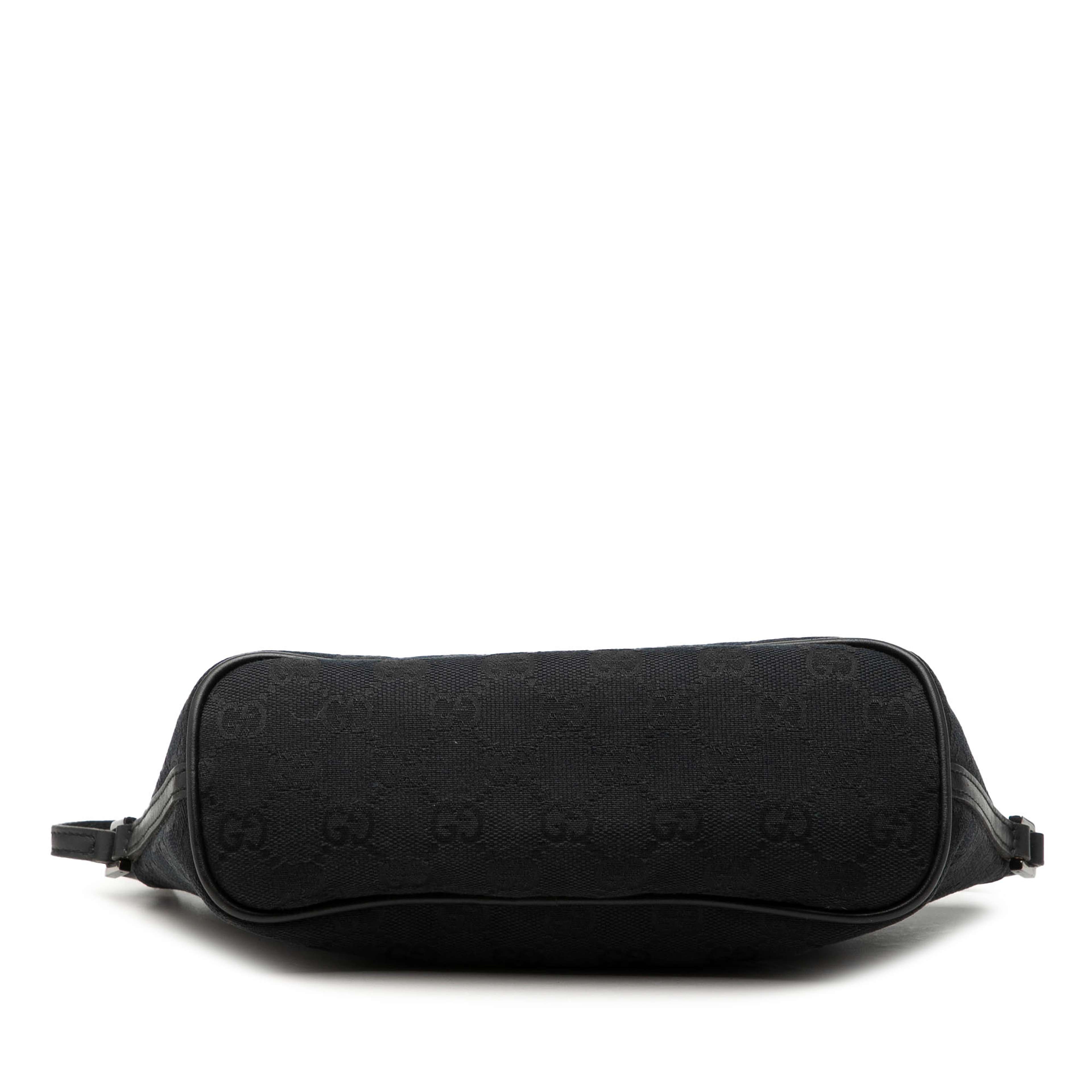 Gucci Gg Canvas Boat, från Luxclusif, i färgen svart. Klicka för att öppna bilden i stort format