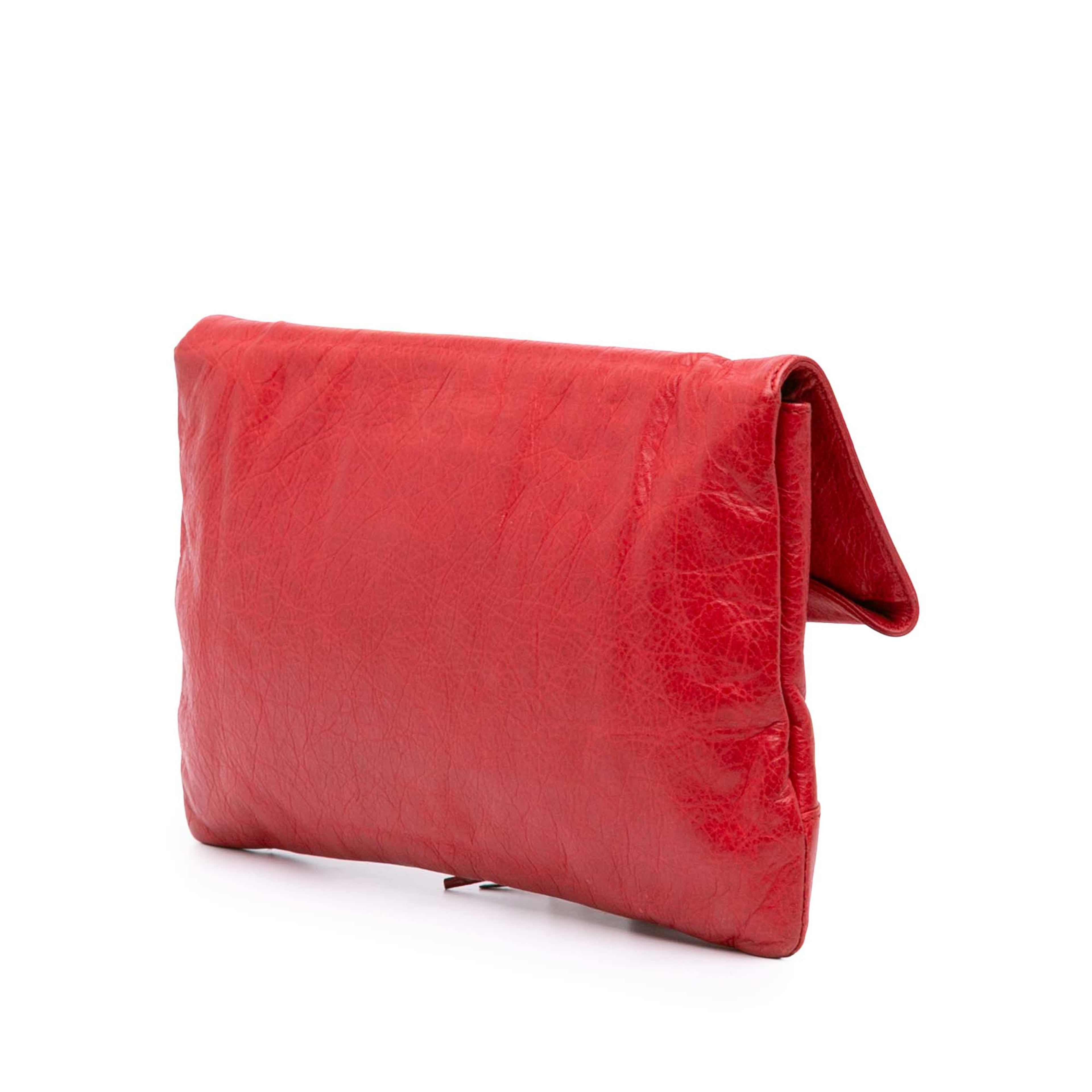 Balenciaga Lambskin Motocross Classic Envelope Clutch, från Luxclusif, i färgen red. Klicka för att öppna bilden i stort format