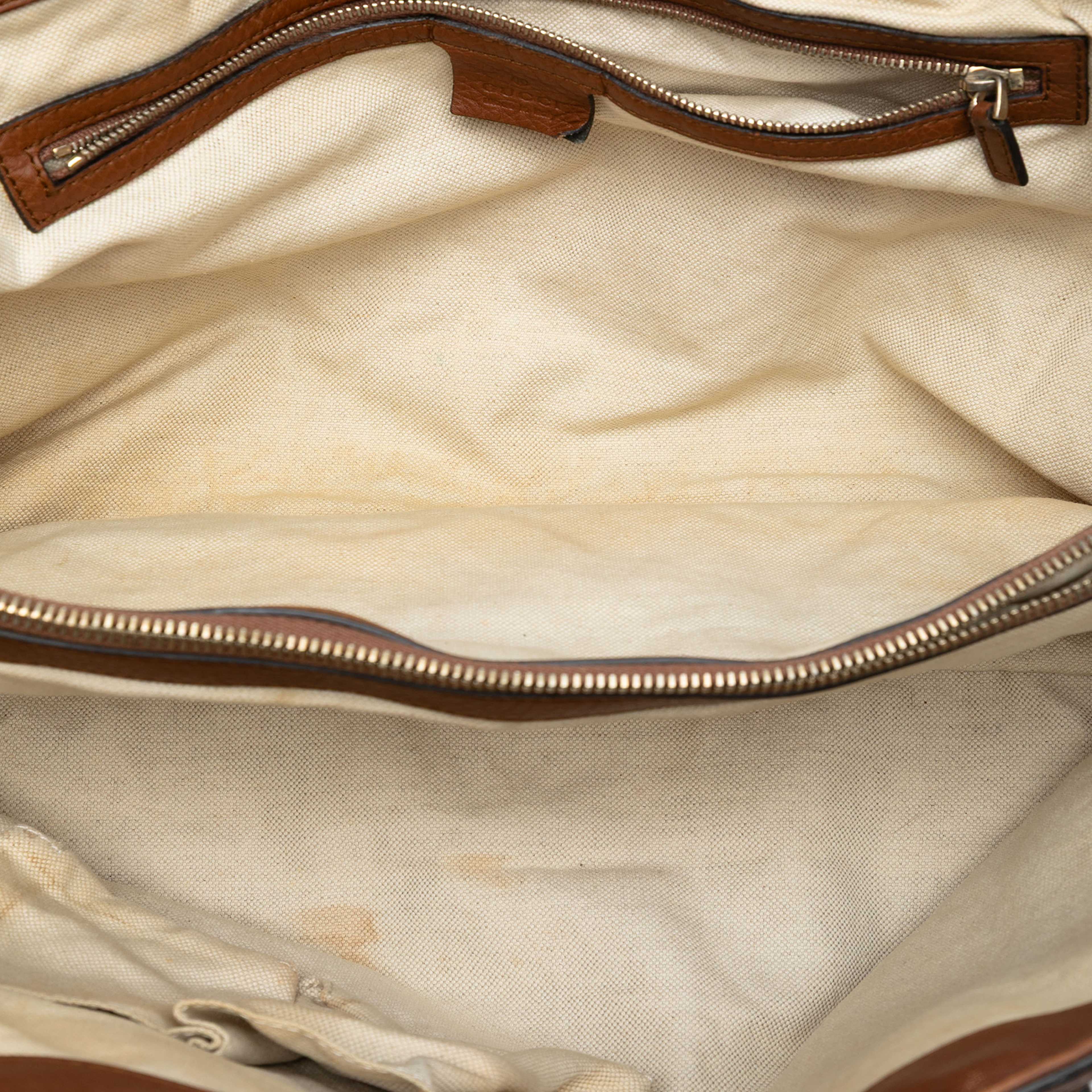 Gucci Medium Gg Canvas Bella Tote, från Luxclusif, i färgen beige. Klicka för att öppna bilden i stort format