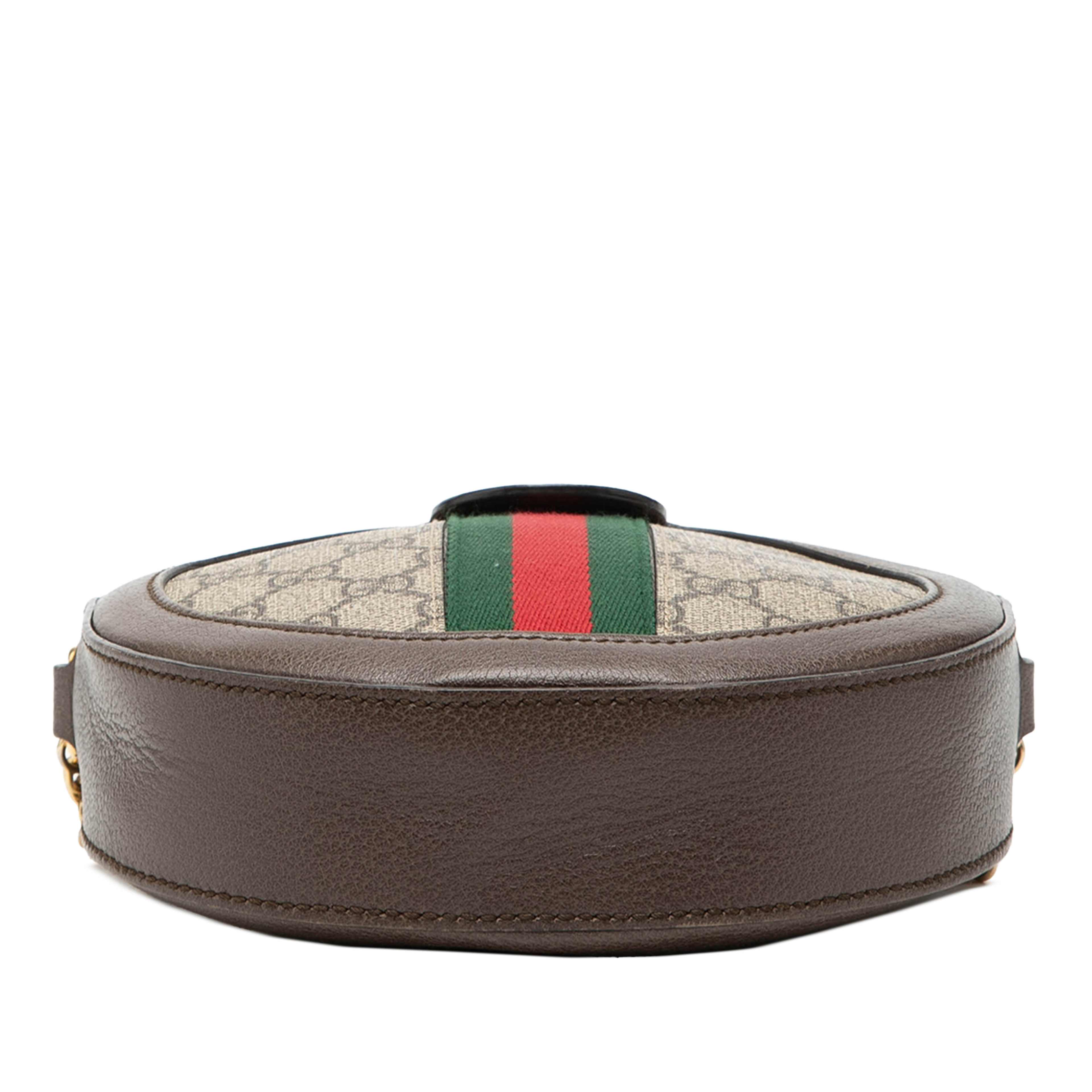 Gucci Mini Gg Supreme Web Ophidia Round Crossbody, från Luxclusif, i färgen beige. Klicka för att öppna bilden i stort format