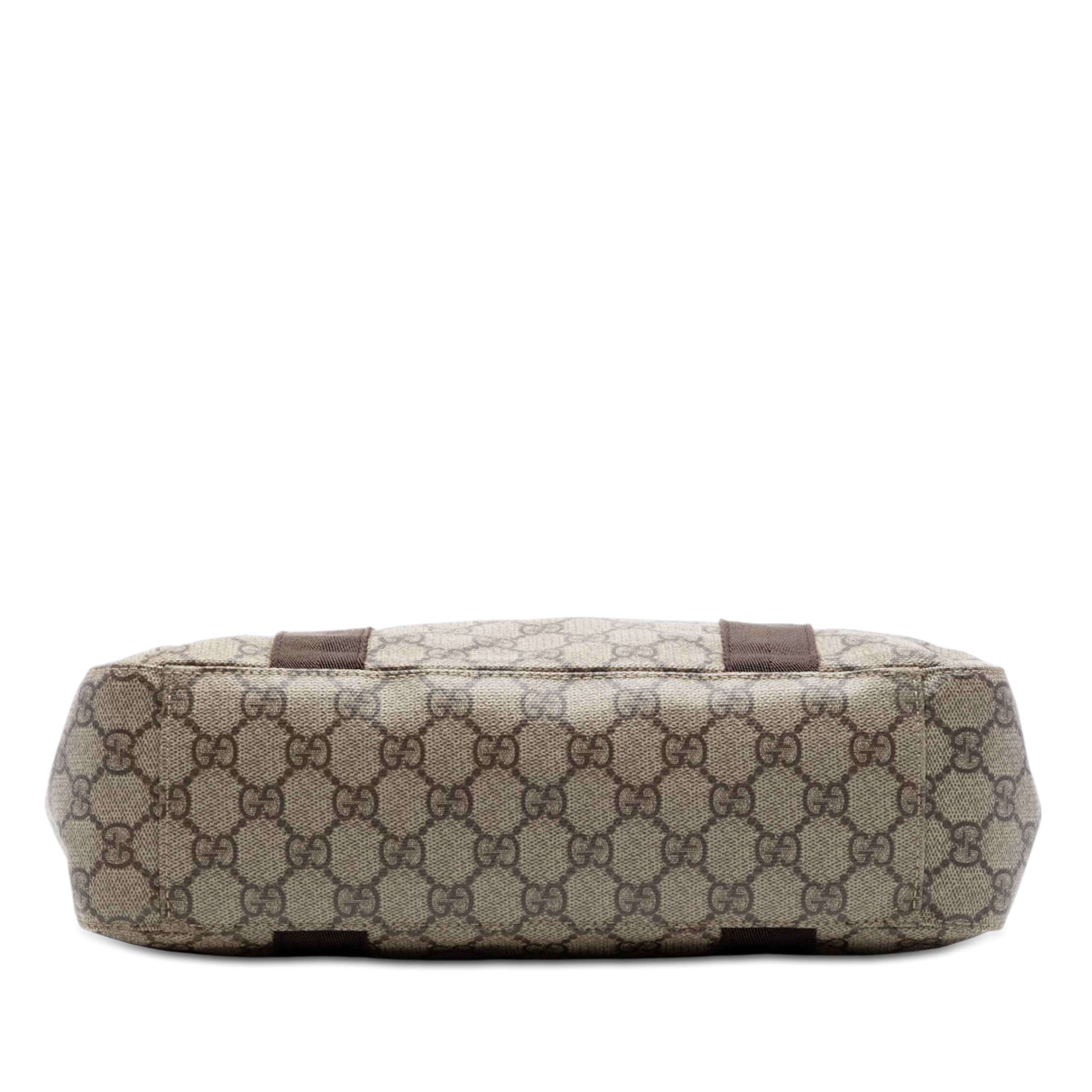 Gucci Gg Supreme Tote, från Luxclusif, i färgen brun. Klicka för att öppna bilden i stort format