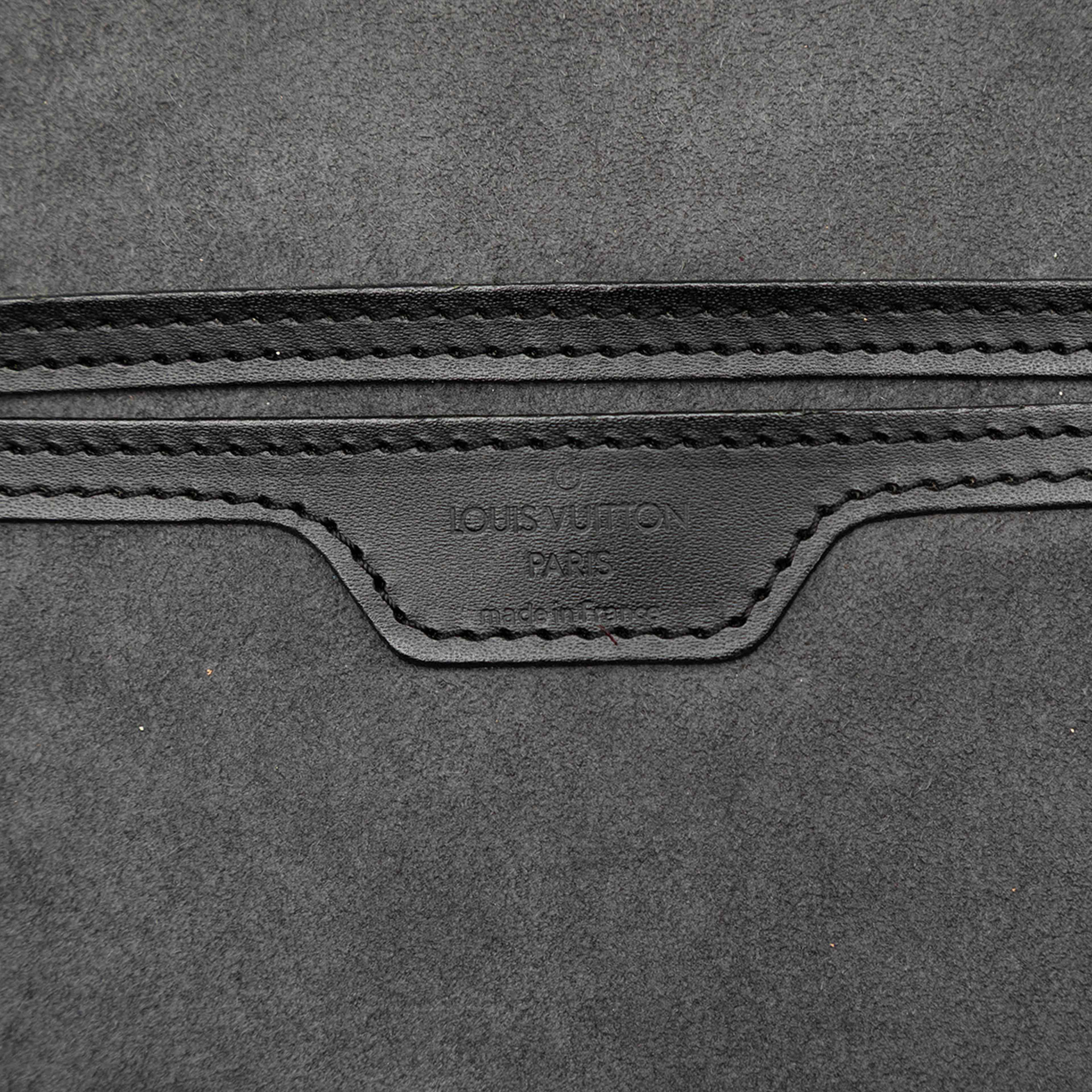 Louis Vuitton Epi Gobelins, från Luxclusif, i färgen black. Klicka för att öppna bilden i stort format