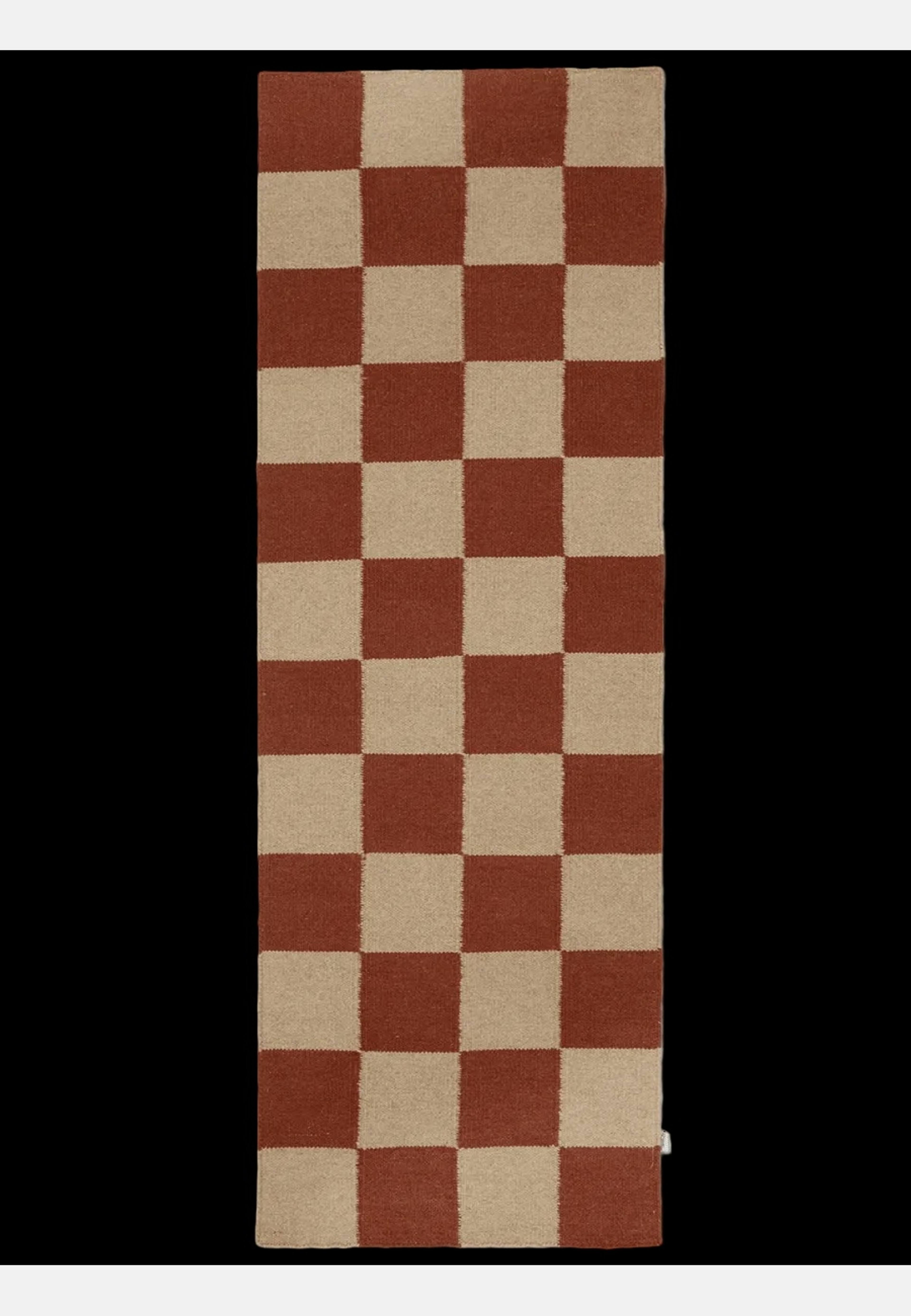 Gångmatta Square, från Classic Collection, i färgen terracotta/natur. Klicka för att öppna bilden i stort format