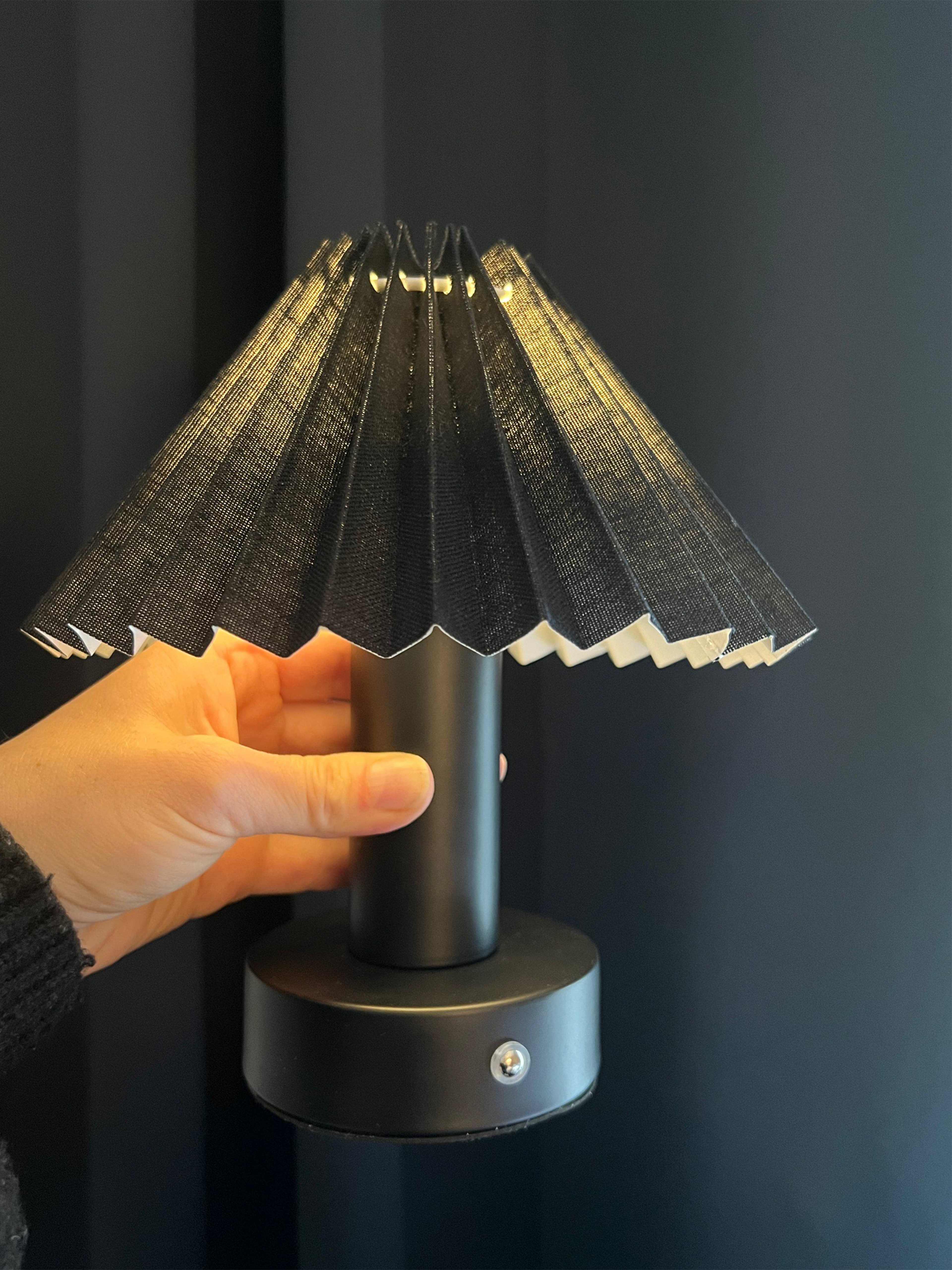 Tiara Bordslampa