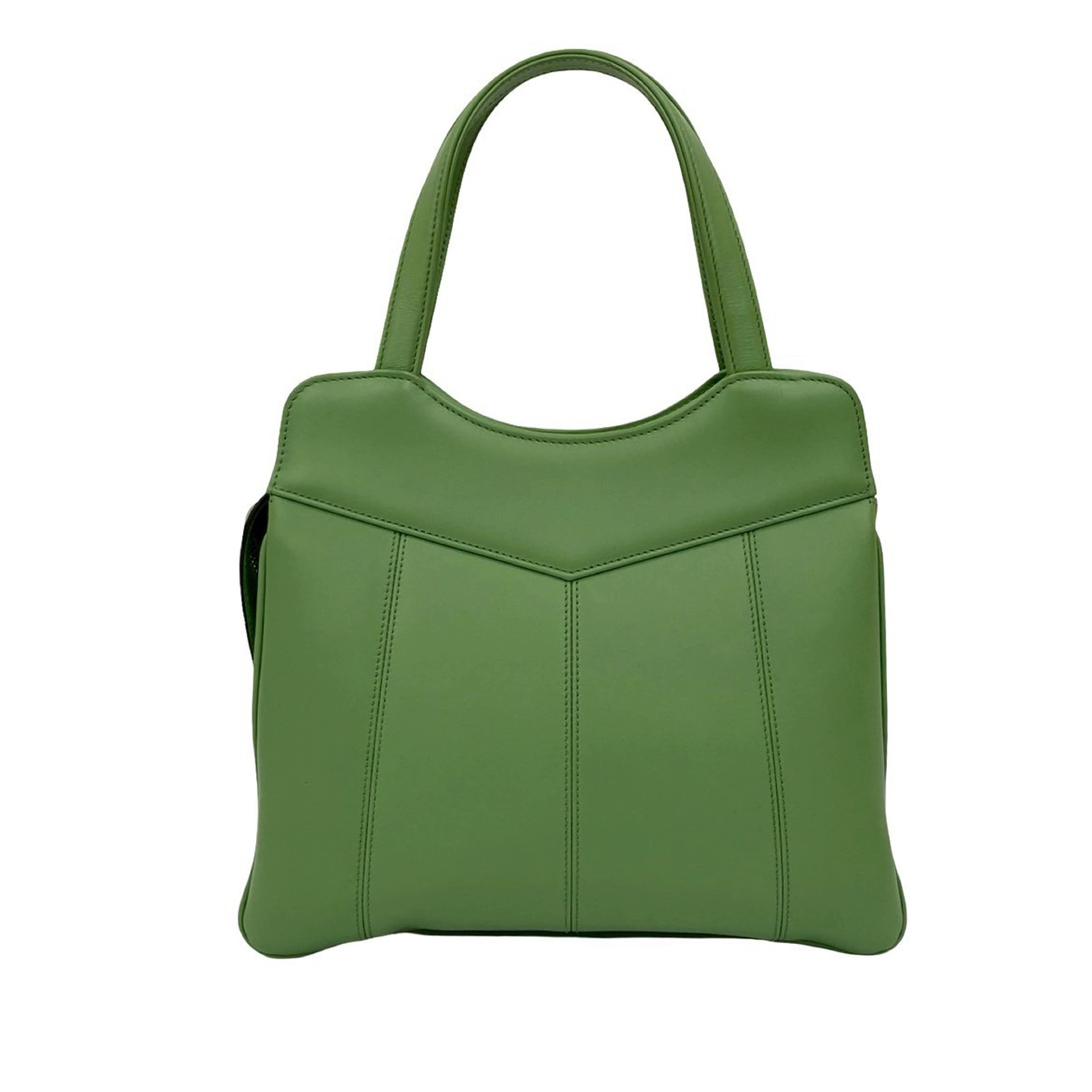 Gucci Small Leather Petite Gg Tote, från Luxclusif, i färgen light green. Klicka för att öppna bilden i stort format