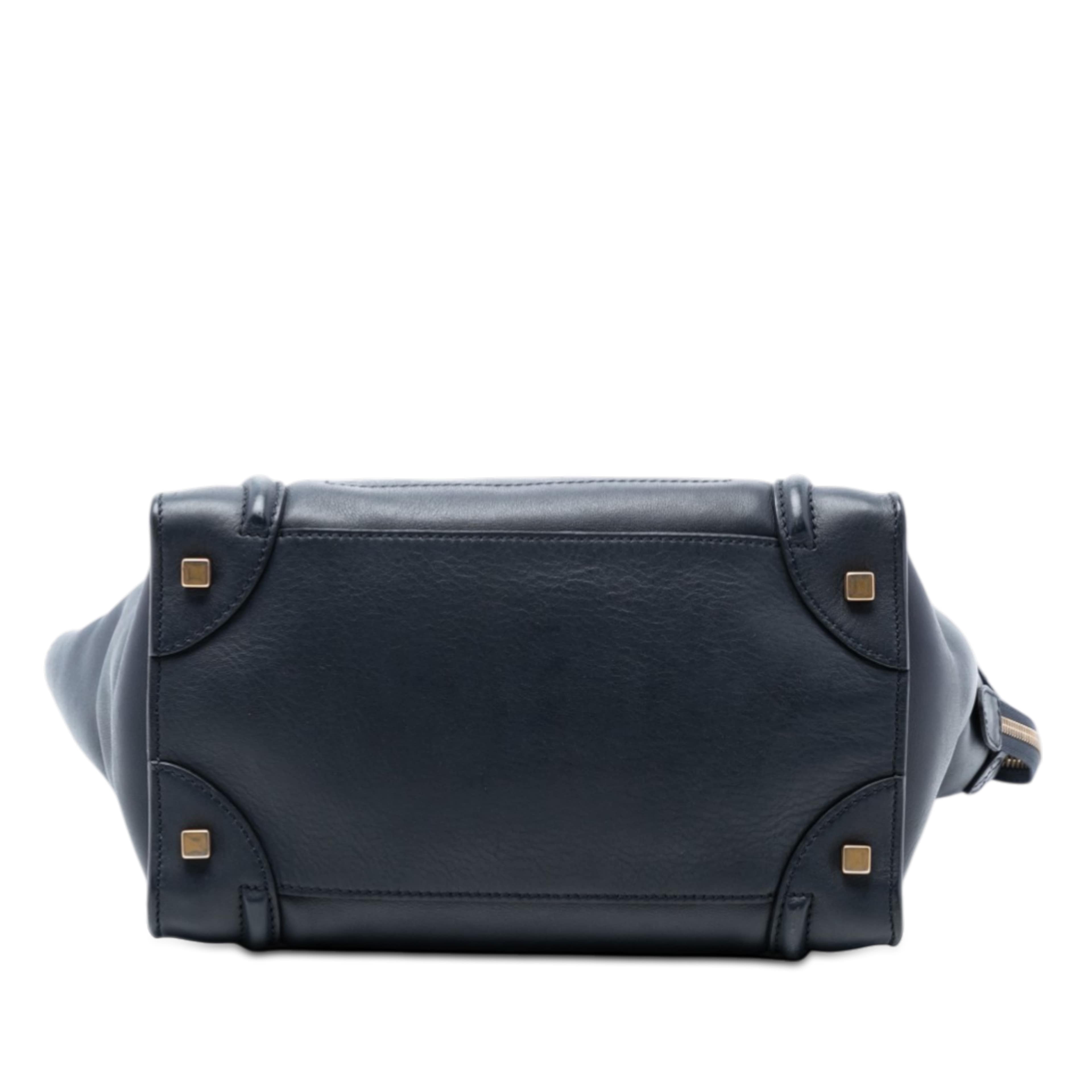 Celine Mini Leather Luggage Tote, från Luxclusif, i färgen navy. Klicka för att öppna bilden i stort format