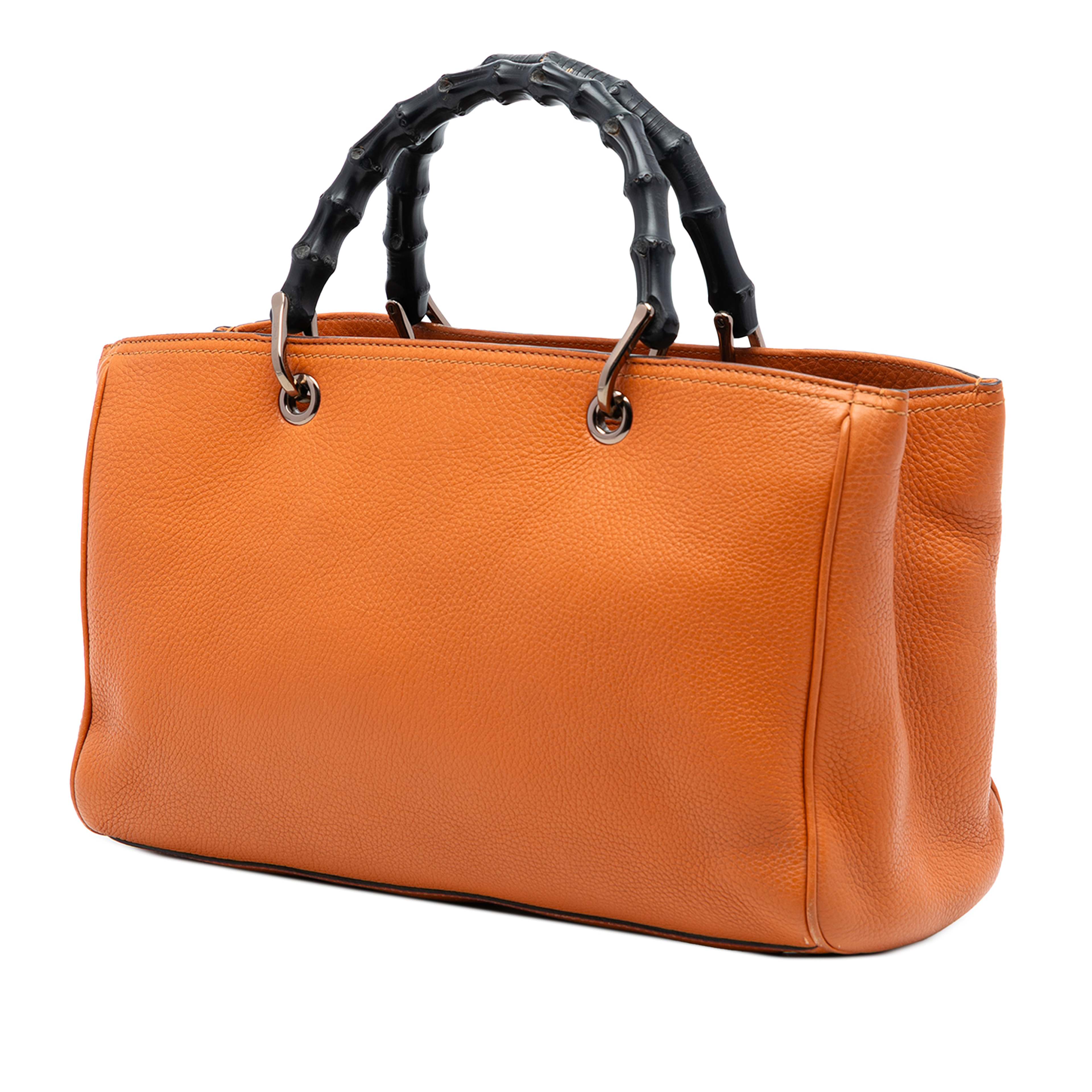 Gucci Medium Calfskin Bamboo Shopper Satchel, från Luxclusif, i färgen dark orange. Klicka för att öppna bilden i stort format